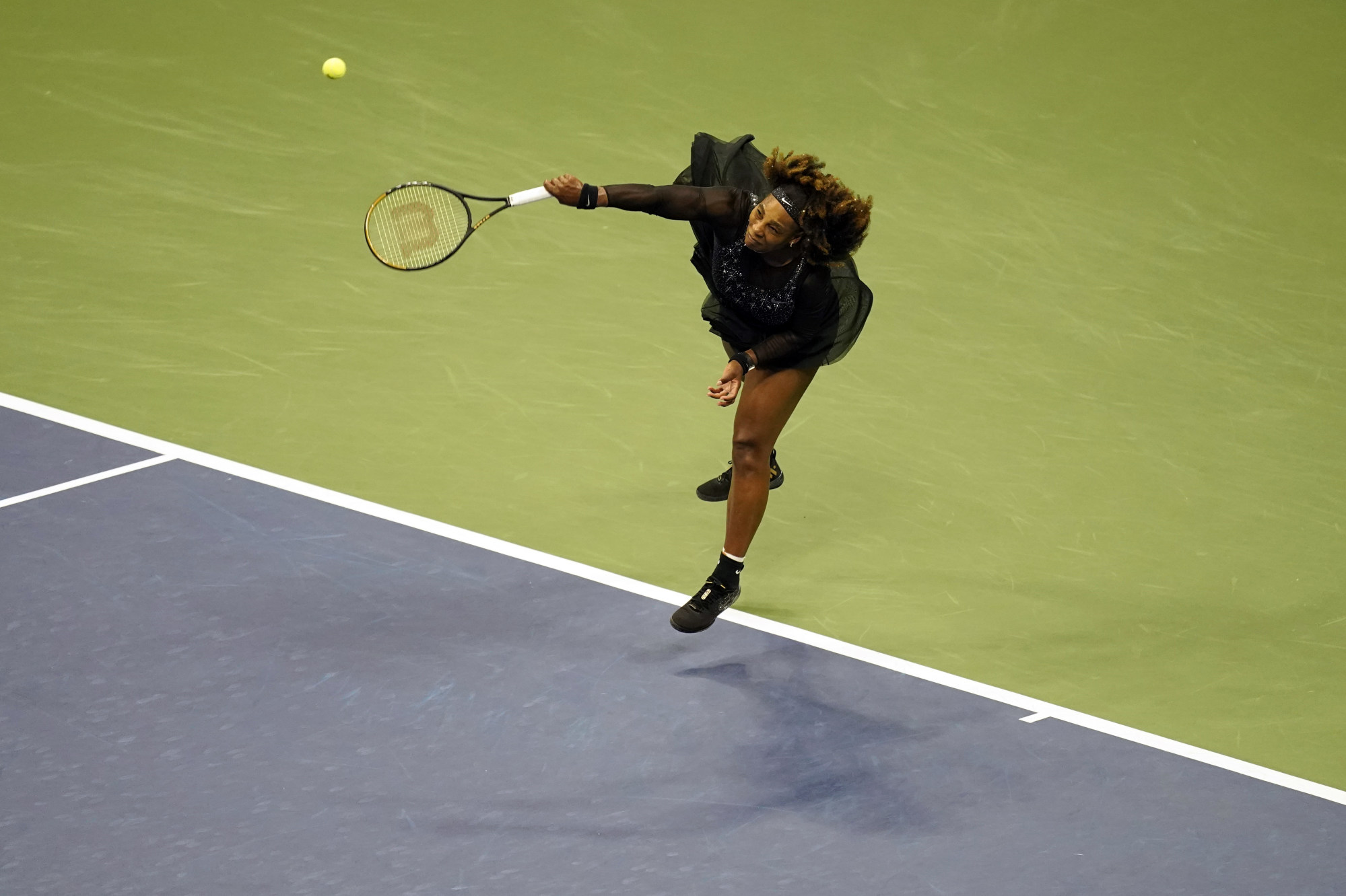 Serena Williams serves to Anett Kontaveit during the second round of the US Open. Photo: AP
