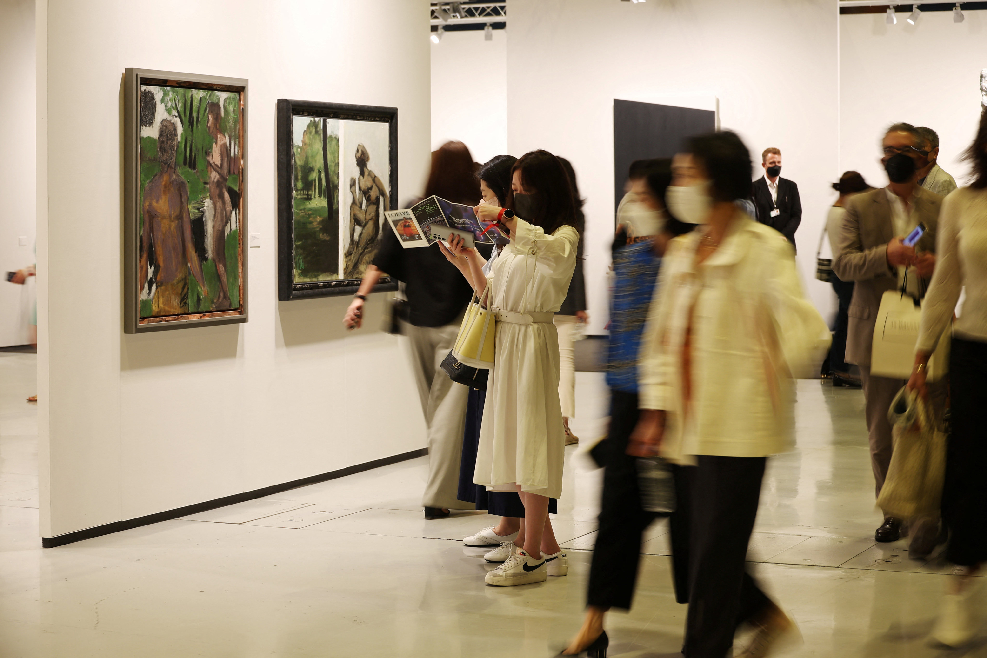 VIP visitors at the preview of the Frieze art fair in Seoul, South Korea. The event marks the Asian debut of Frieze, the UK-based art fair organiser. Photo: Reuters