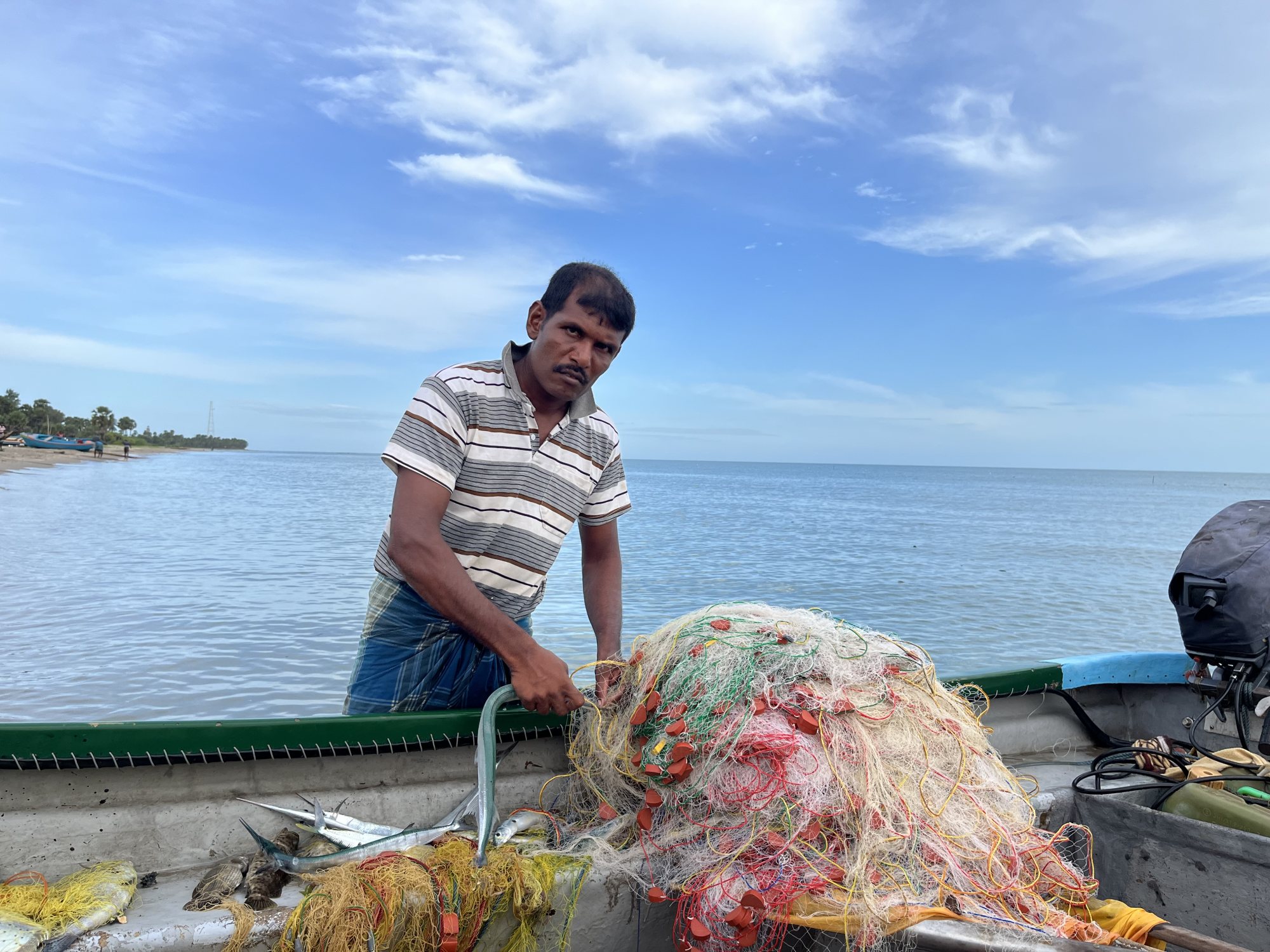 Ban ends, hundreds of mechanised Indian fishing trawlers in Lankan waters  again