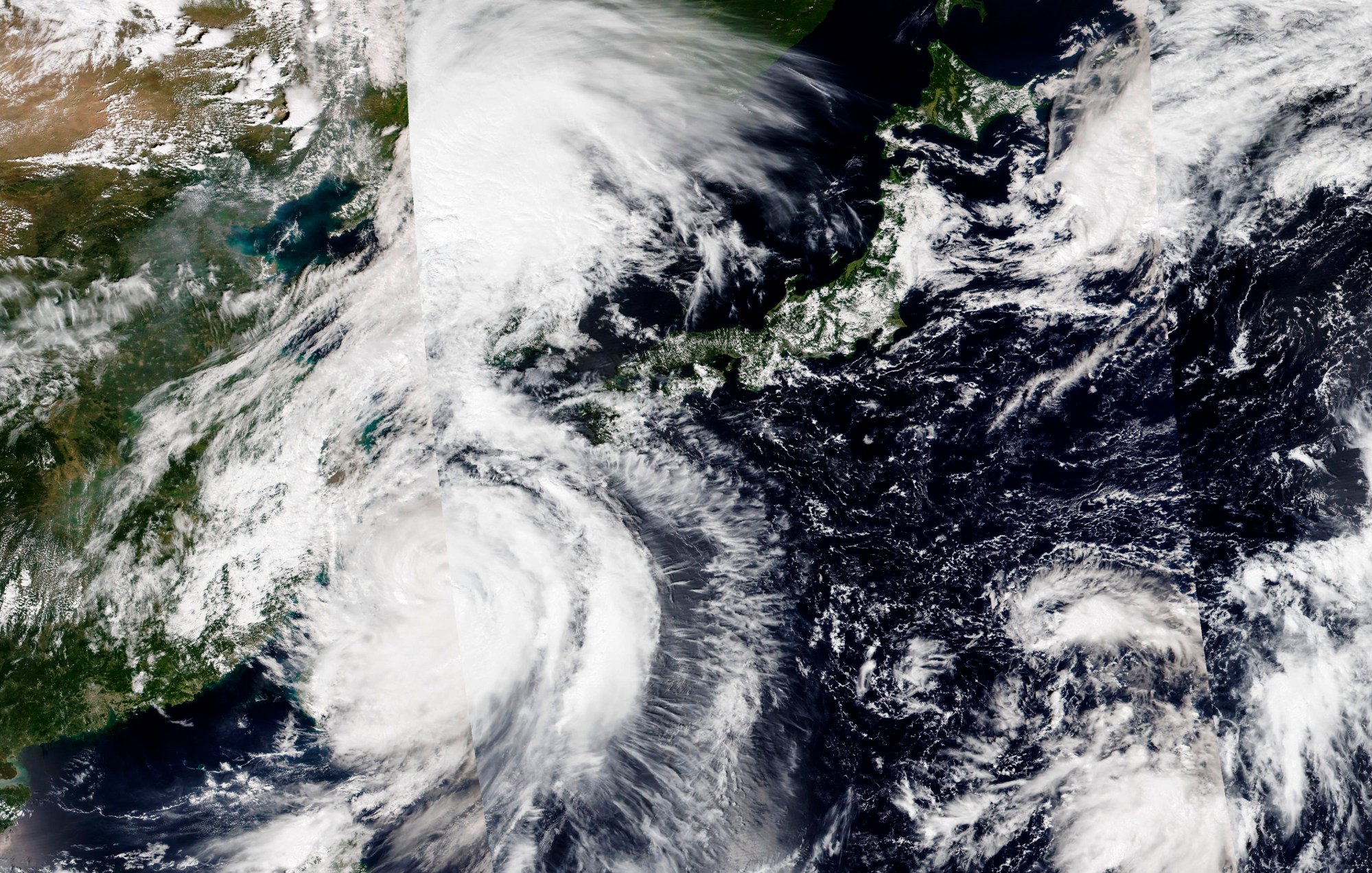 South Korea Steels Itself For ‘massive Super Typhoon Hinnamnor ‘we