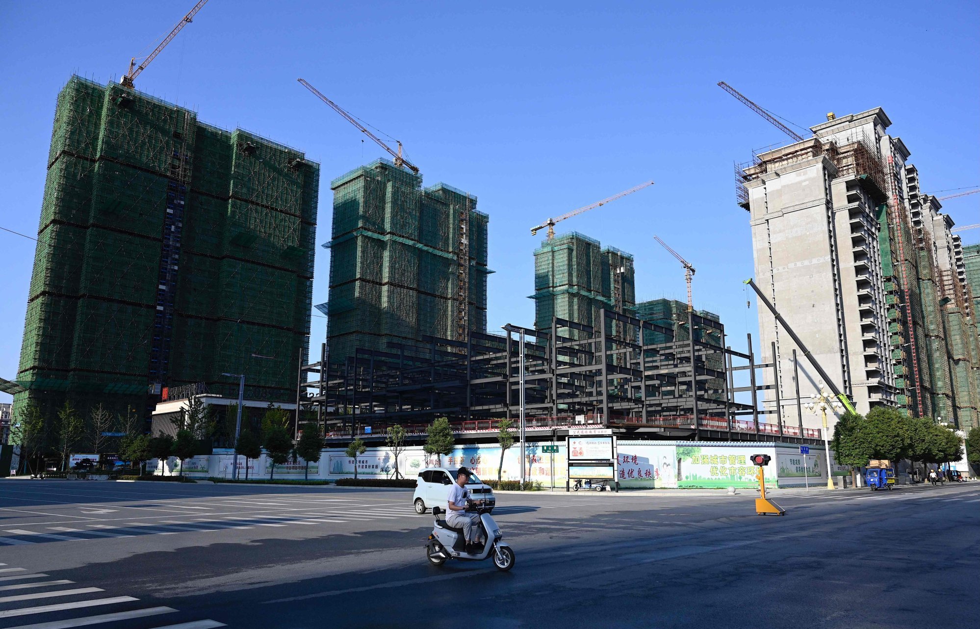 Flats under construction in Zhumadian, Henan province, on September 14, 2021. Photo: AFP