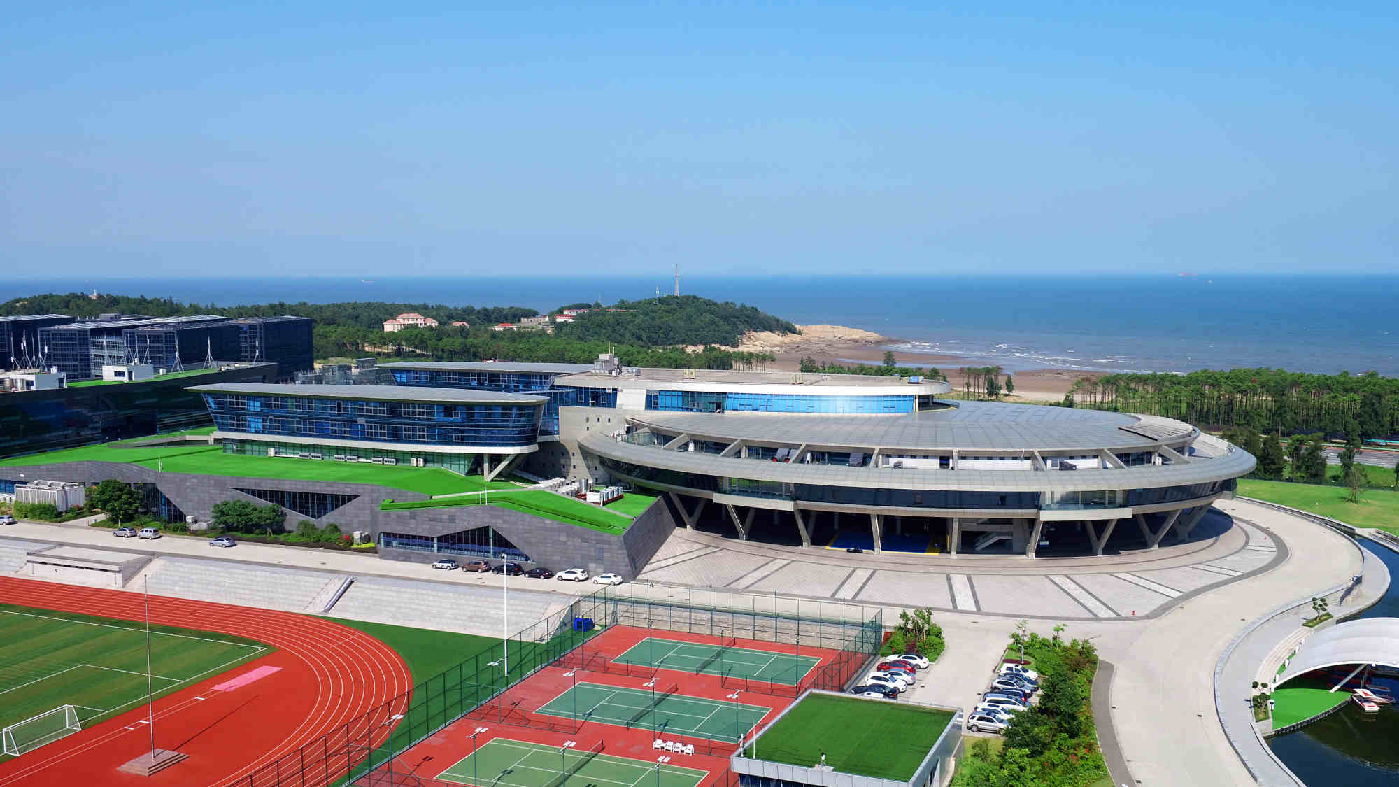 Located in the eastern province of Fujian in China, NetDragon’s Star Trek-inspired headquarters also has a sea view. Photo: NetDragon