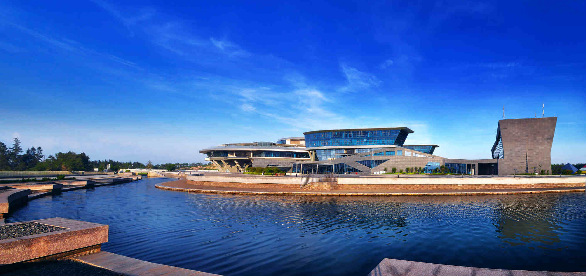 Would Captain Kirk approve of NetDragon’s HQ? We think so … Photo: NetDragon