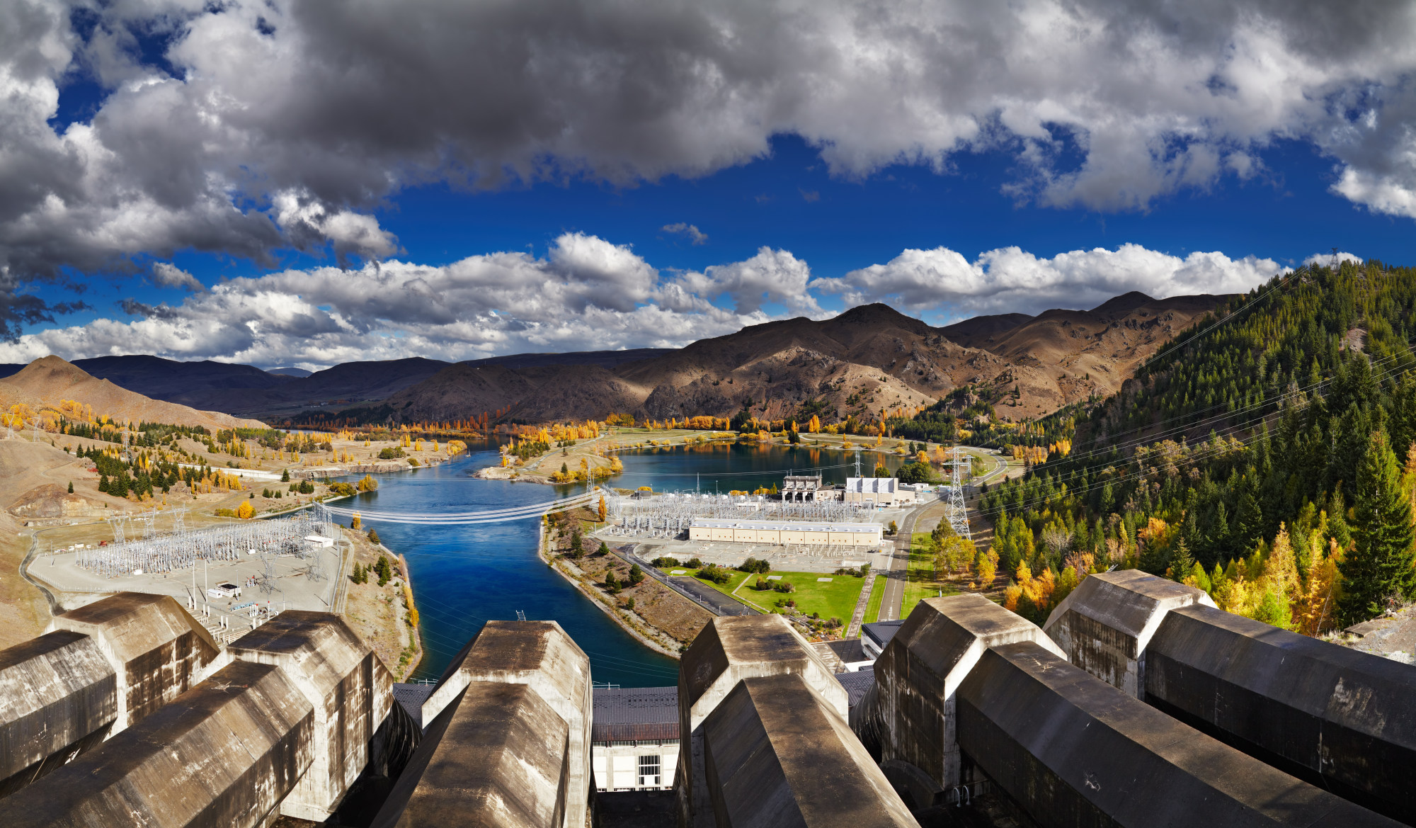A hydroelectric dam in New Zealand. Eighty-four per cent of New Zealand’s electricity currently comes from renewables. Photo: Shutterstock