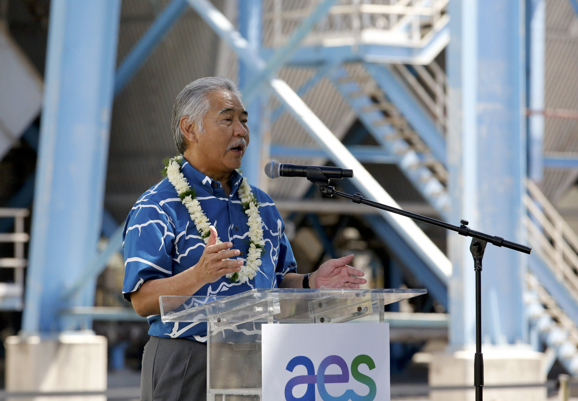 Hawaiian Governor David Ige estimates that the closure will “stop the 1.5 million metric tons of greenhouse gases that were emitted annually”. Photo: AP