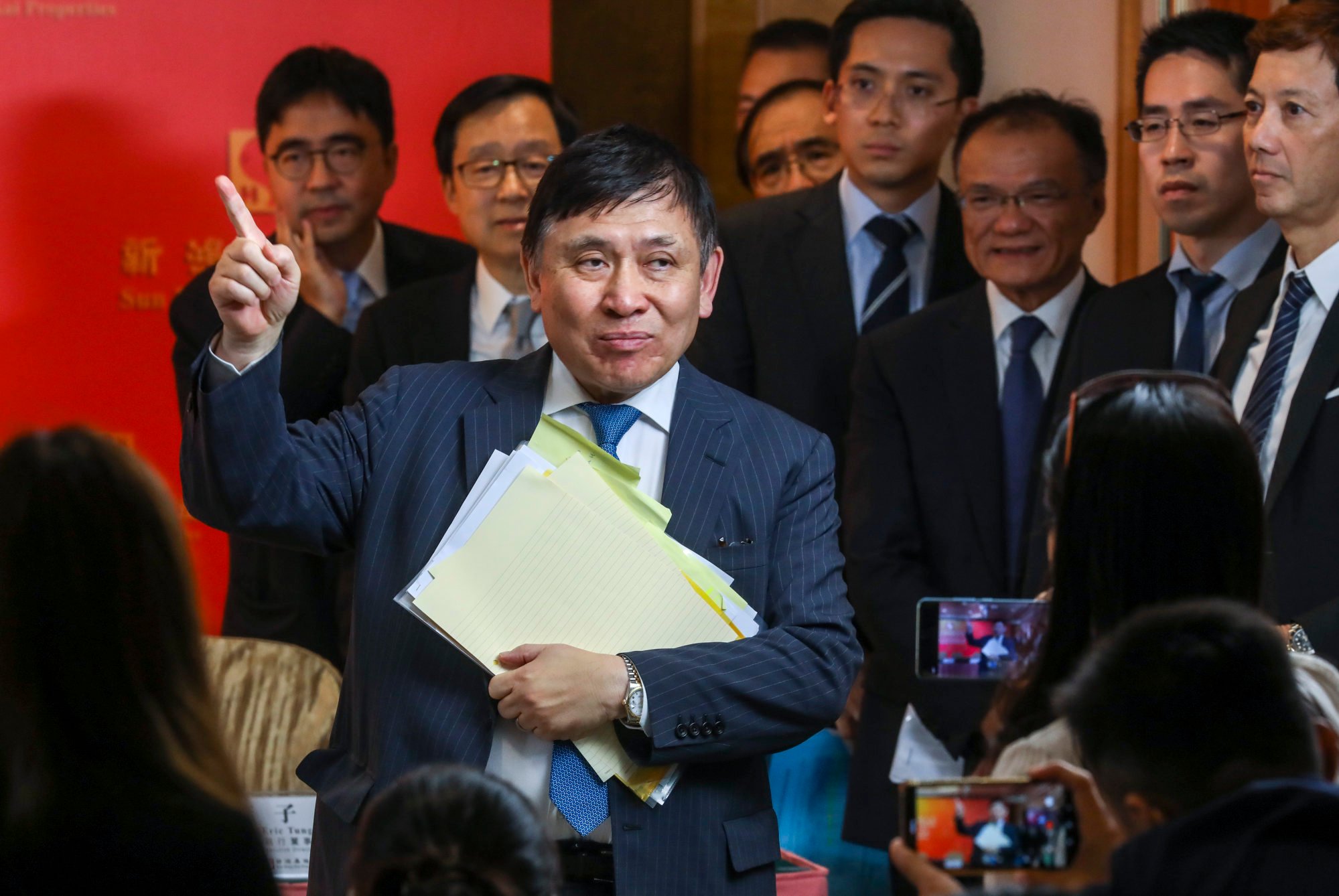 Raymond Kwok Ping-luen, chairman and managing director of Sun Hung Kai Properties, holds a press conference at the Sun Hung Kai Centre in Wan Chai on September 12, 2019. Photo: SCMP / K. Y. Cheng
