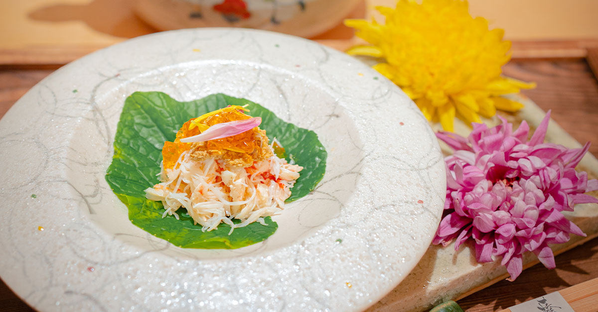 Hokkaido hairy crab with 10-years-aged black vinegar jelly at Hashibami in Hong Kong. Photos: Hashibami