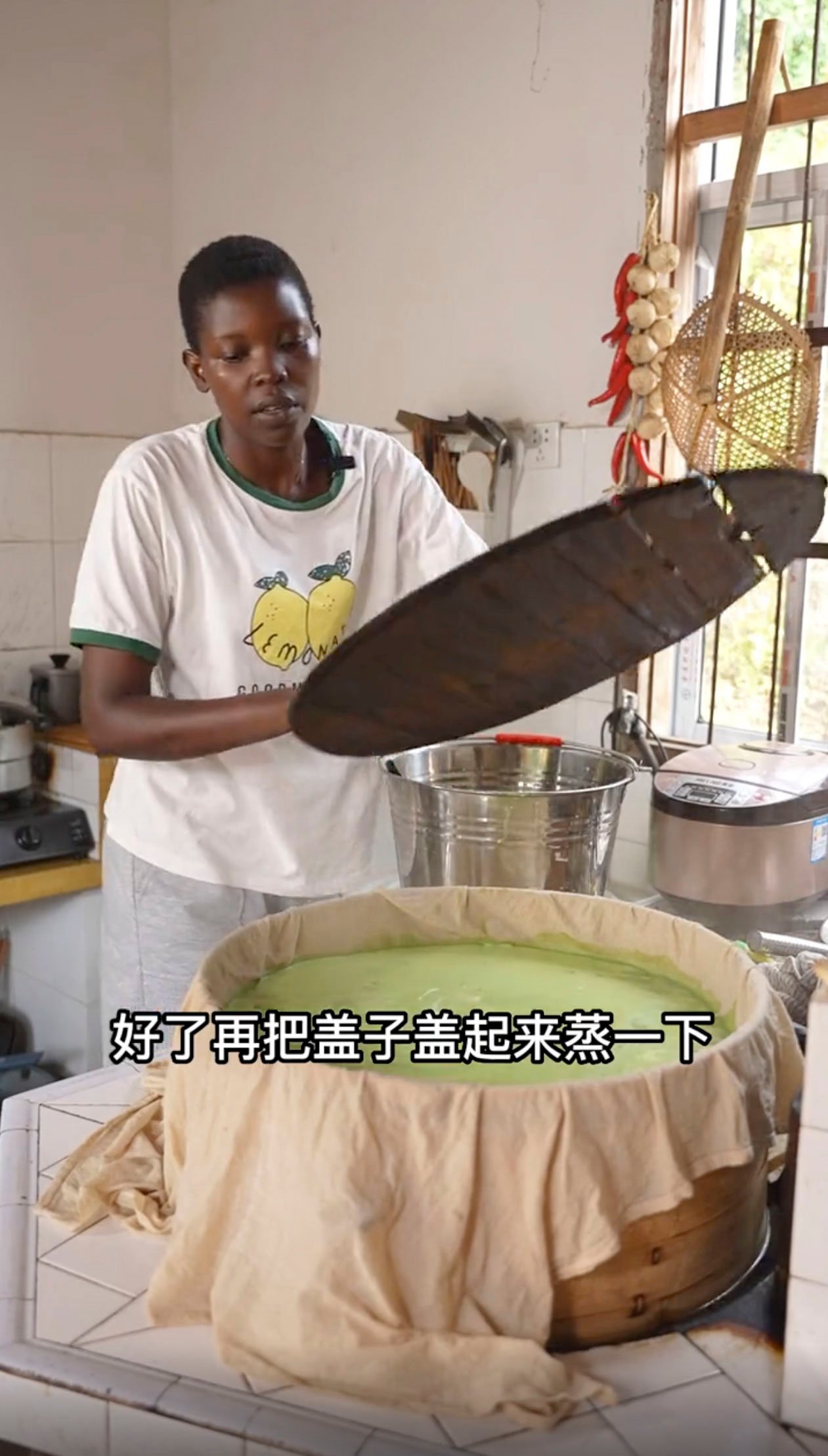 Rose is already being called China’s ‘African Li Ziqi’, after the famous Chinese food influencer. Photo: Douyin