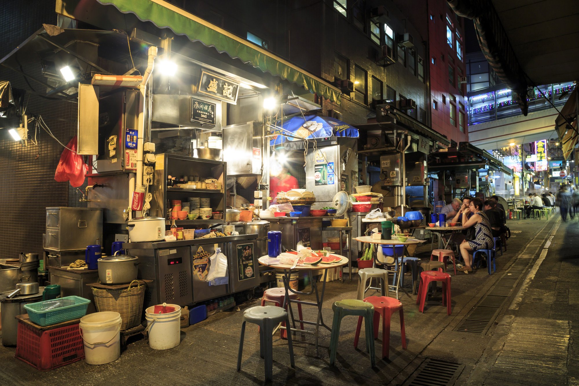 Dai pai dong in Central. Photo: Shutterstock