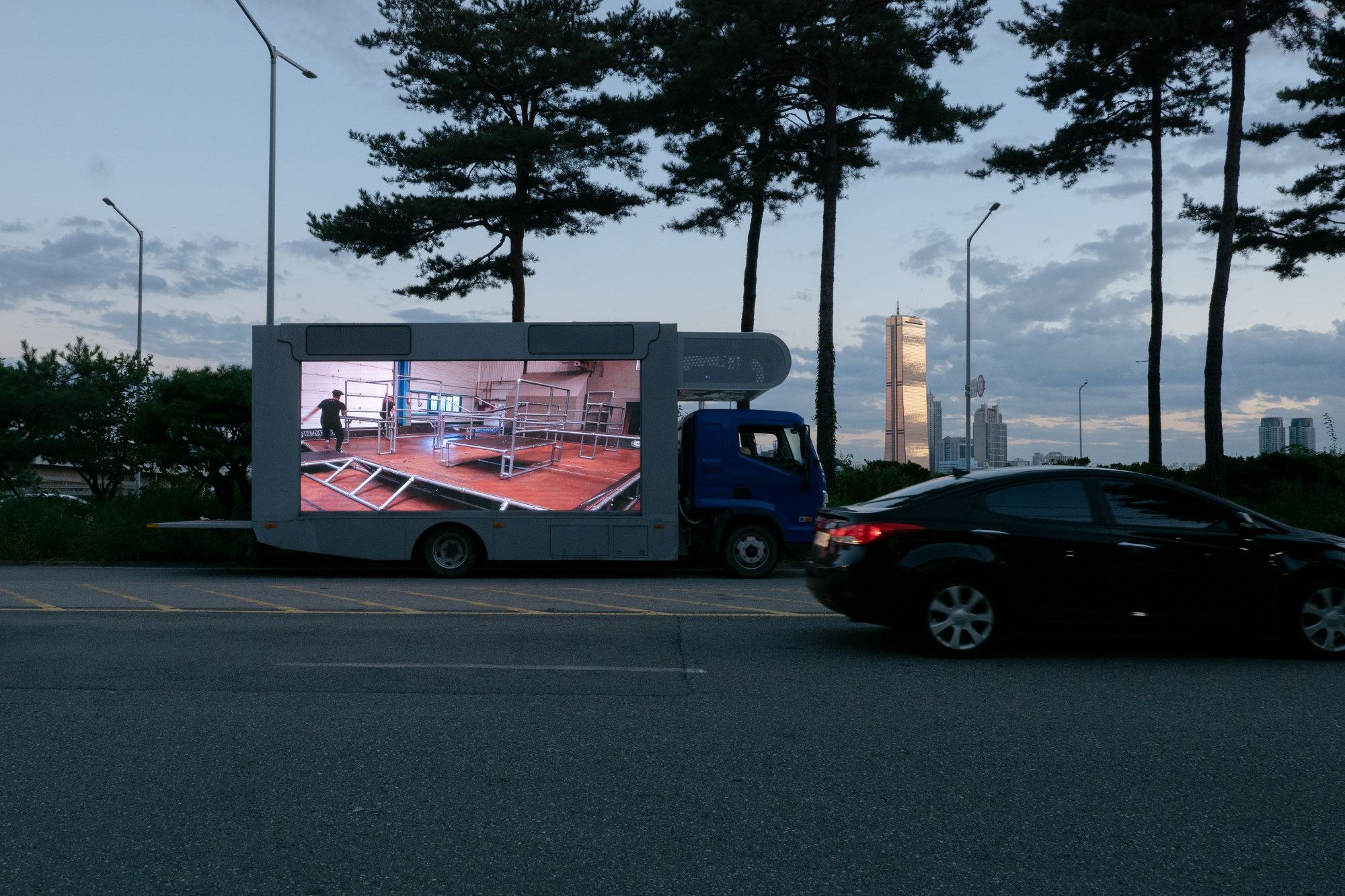 143km and other local artists have voiced their disapproval with the profiteering nature of Seoul’s big art fairs, but the proliferation of events like these in South Korea’s capital seems set to continue.
