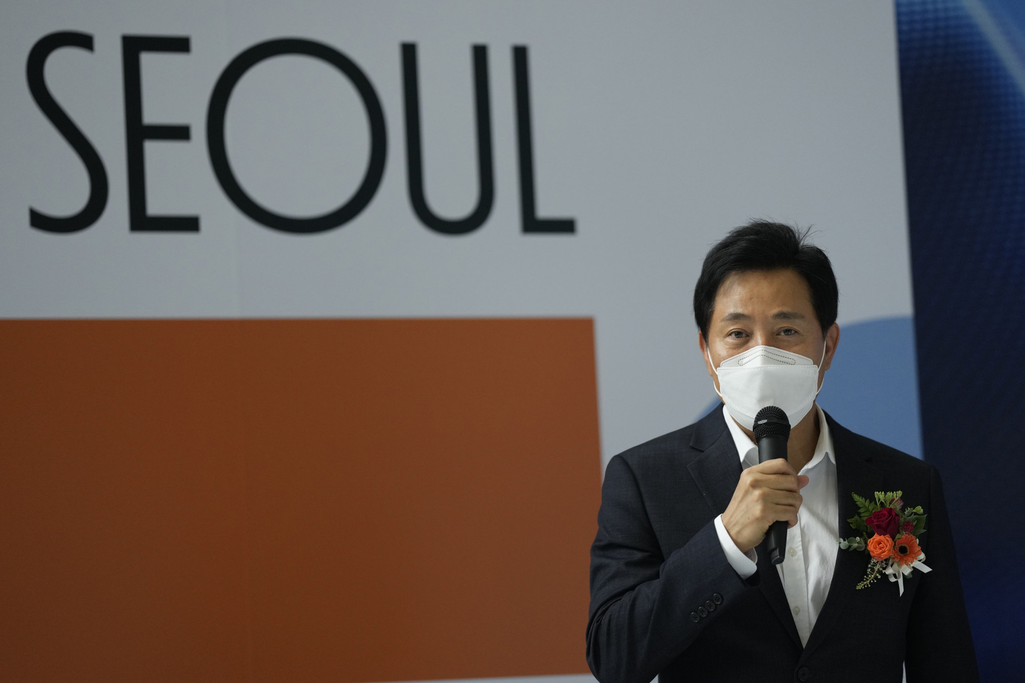 Seoul Mayor Oh Se-hoon speaks at Frieze Seoul and KIAF Seoul. Photo: AP