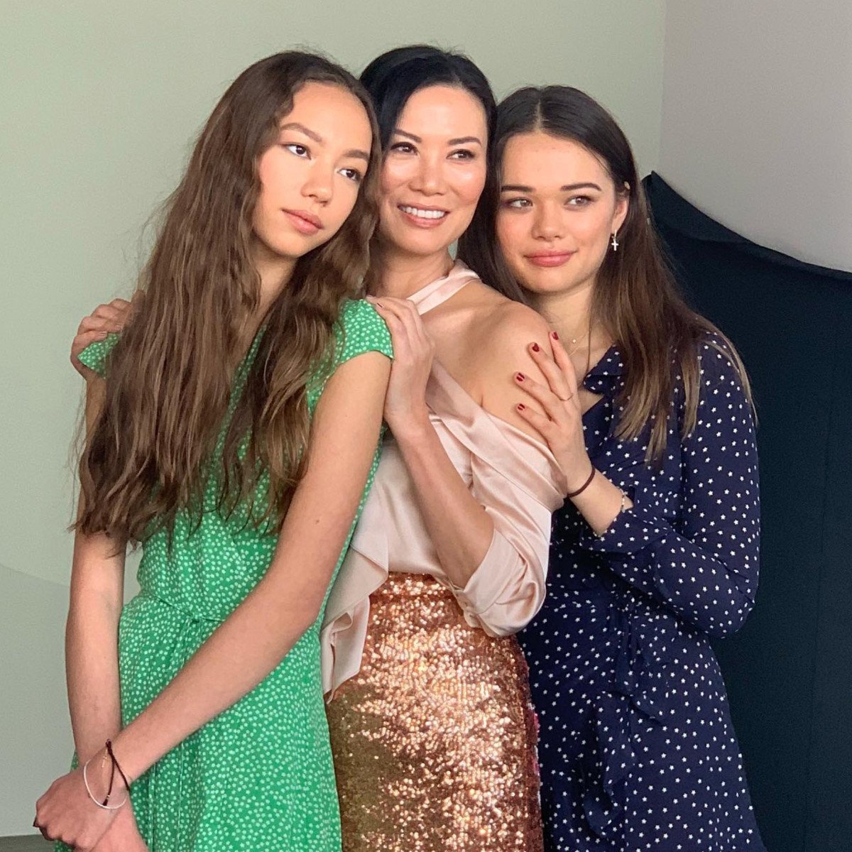 Wendi Murdoch with her daughters Chloe and Grace Murdoch. Photo: @wendimurdoch/Instagram