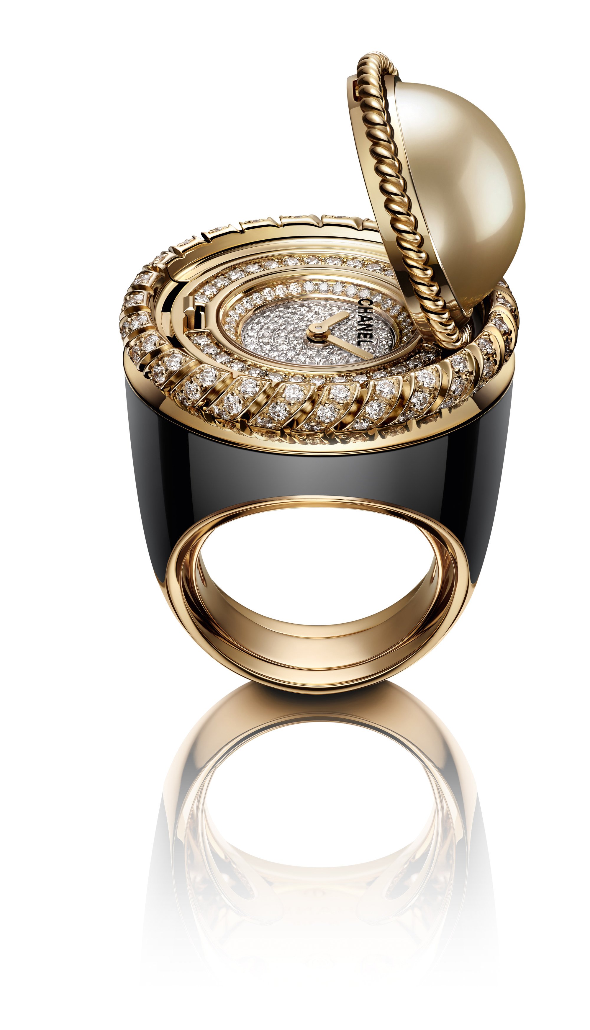 Chanel Yellow Gold Diamond Coco Crush Ring J10864