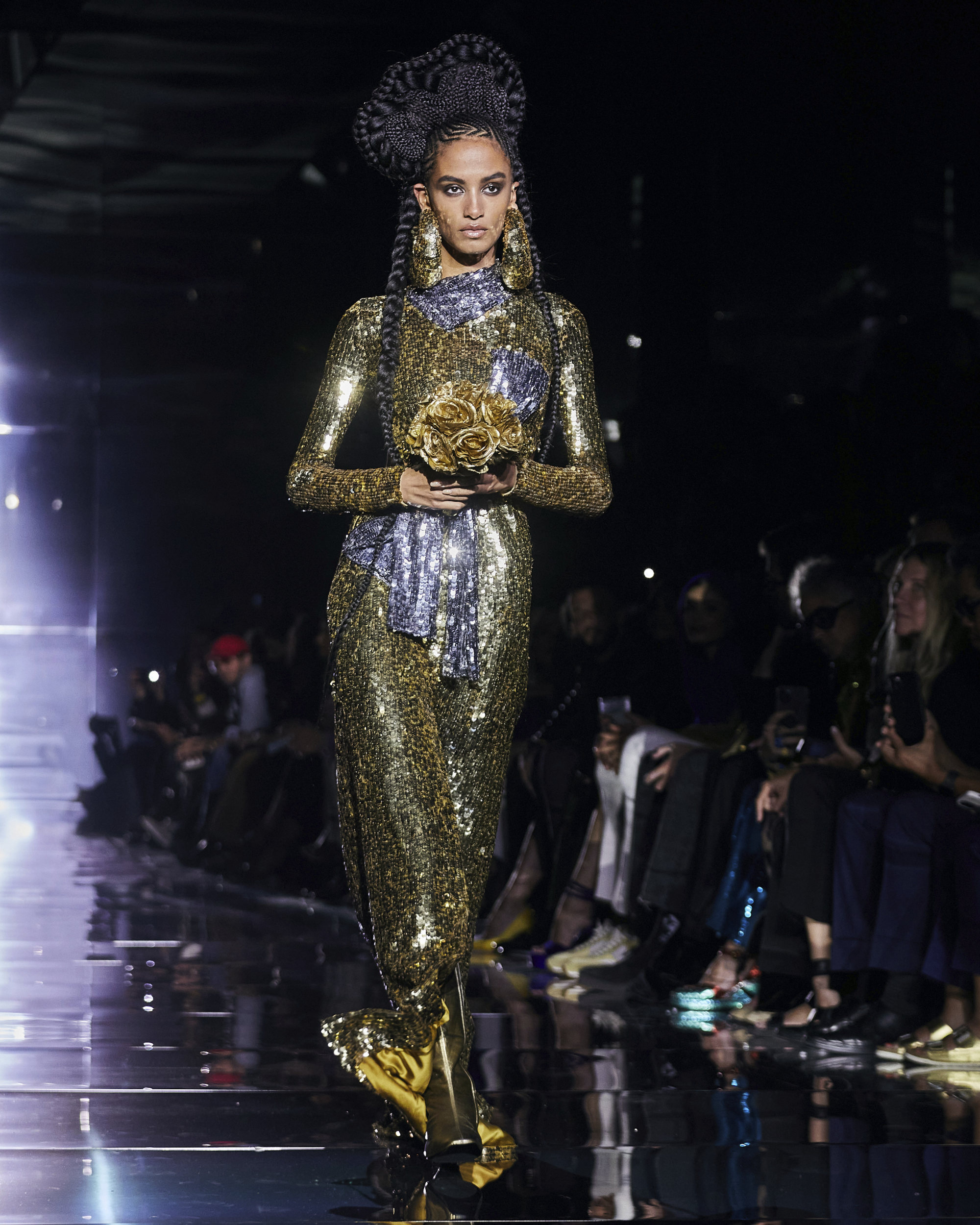 New York Fashion Week: Tom Ford threw a 70s party with big hair and ...