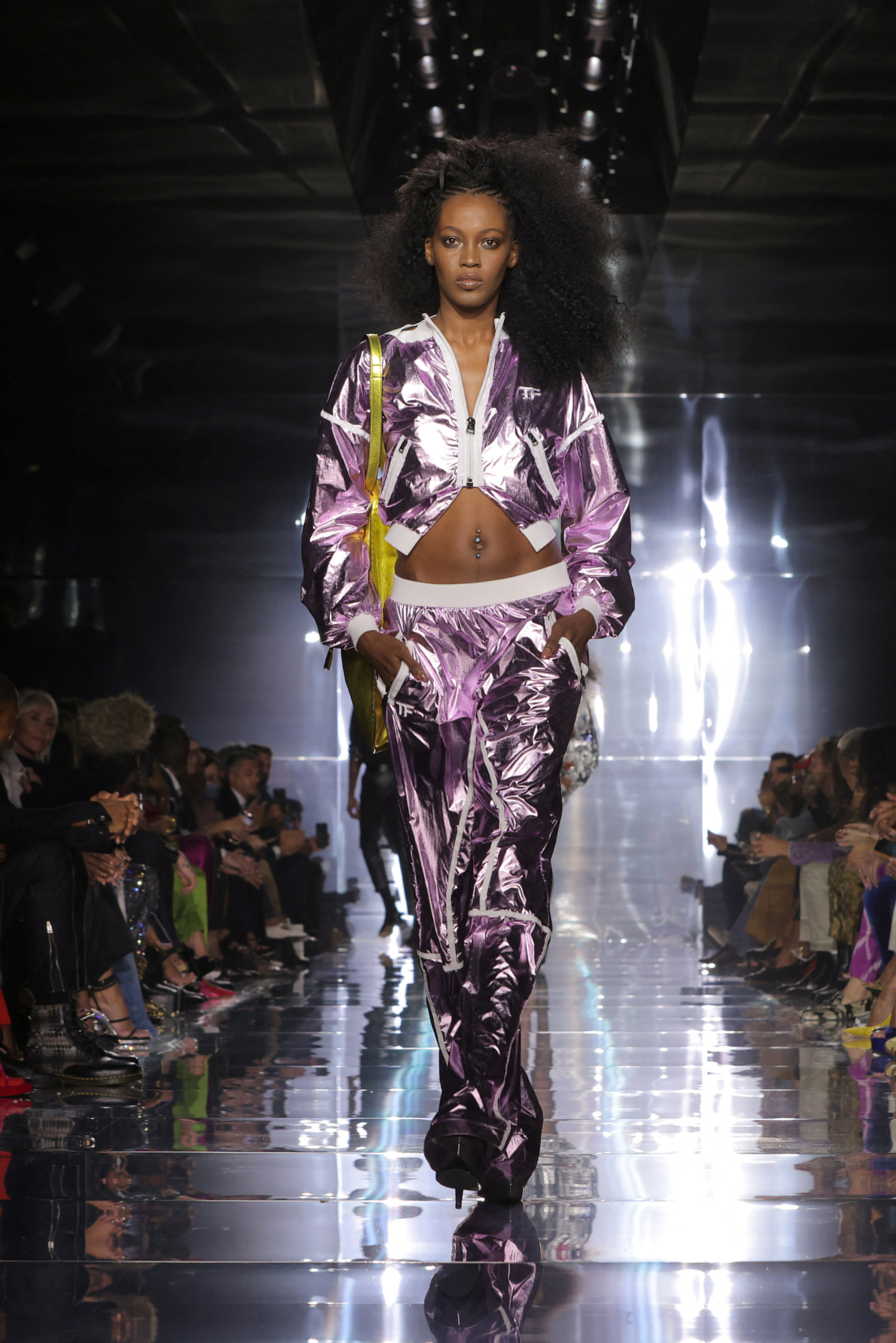 New York Fashion Week: Tom Ford threw a 70s party with big hair and ...