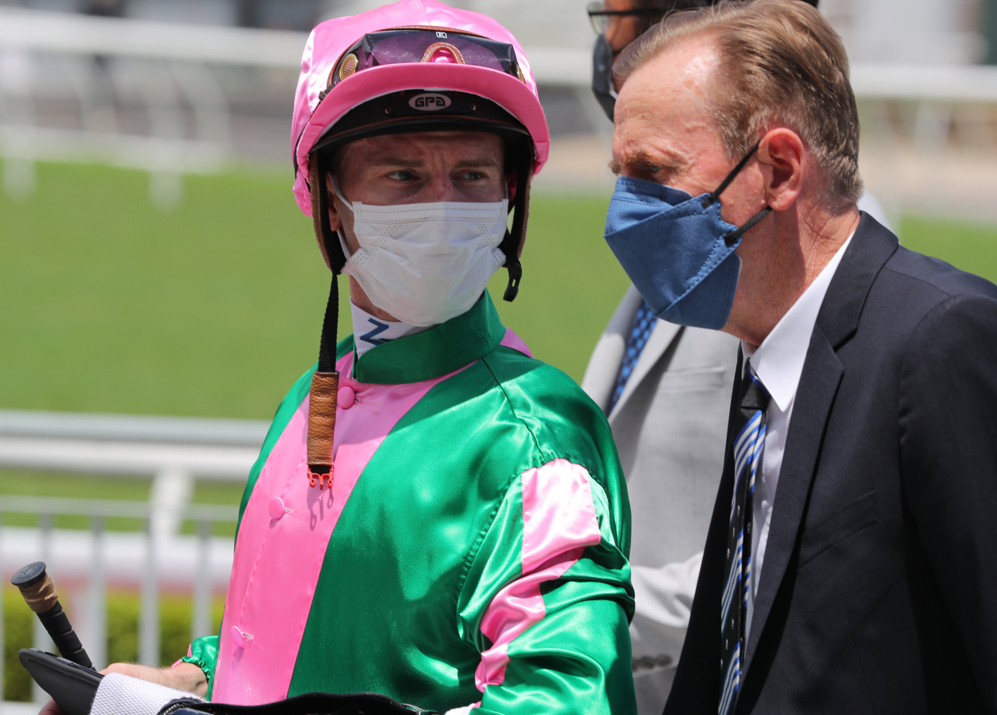 Zac Purton and John Size debrief following Bundle Of Charm’s wide-margin win at Sha Tin on June 25. Zac Purton and John Size debrief following Bundle Of Charm’s wide-margin win at Sha Tin on June 25.