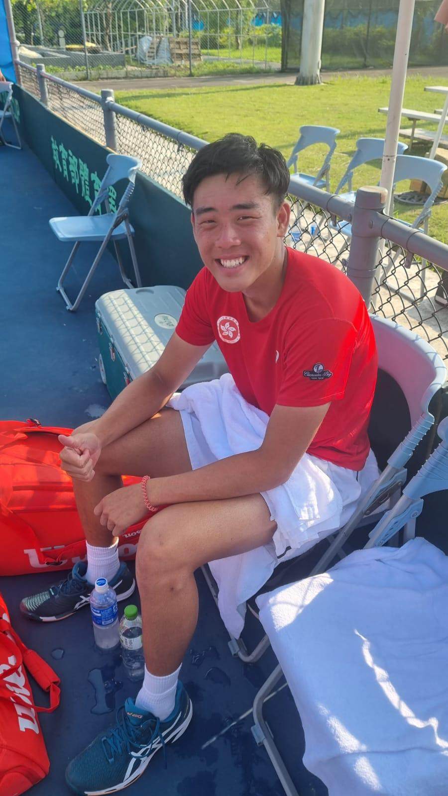 Coleman Wong takes a break during the Davis Cup last weekend in Taipei. Photo: Hong Kong Tennis Association