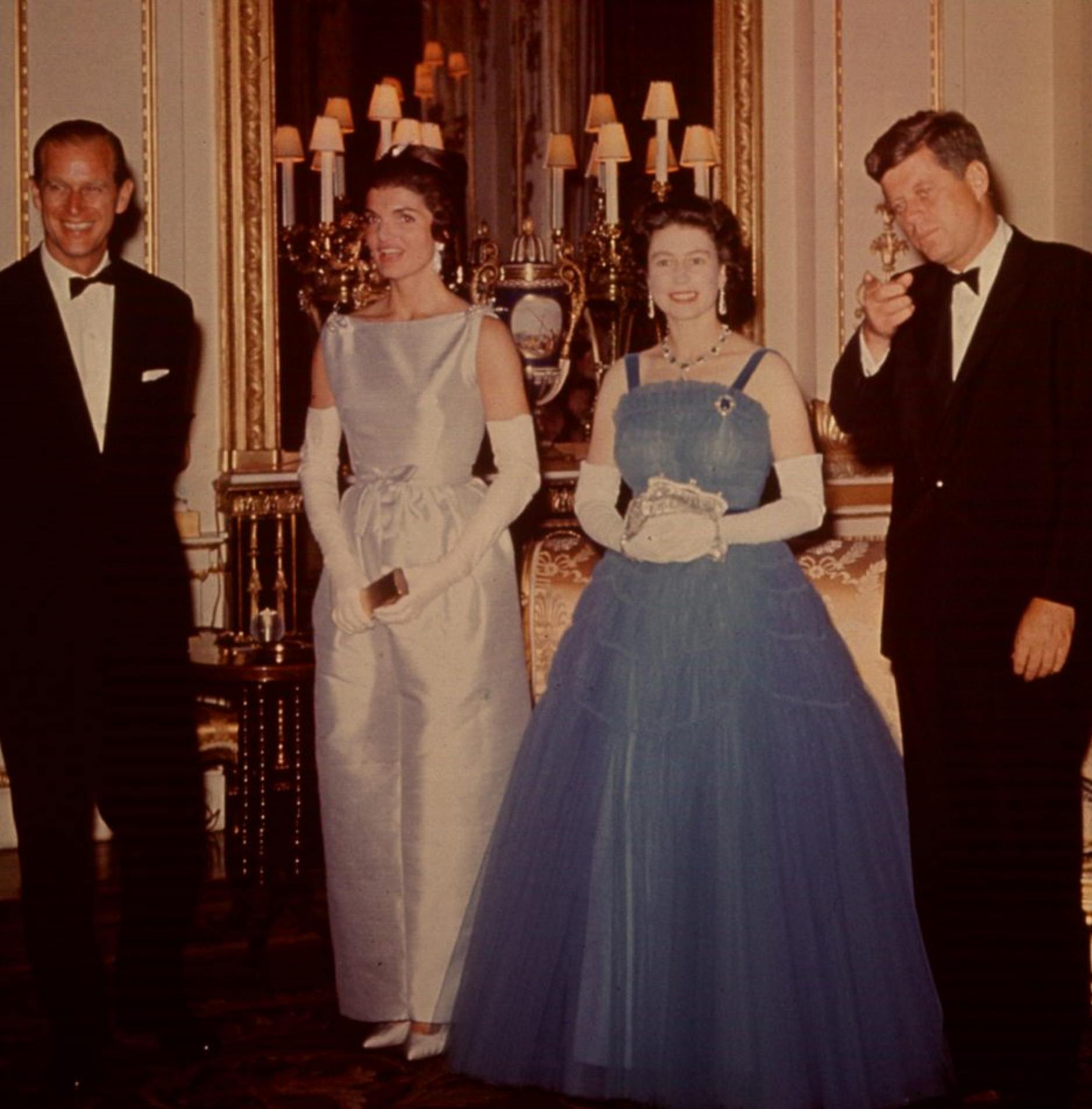 Jackie Kennedy’s Memorable 1962 Visit to London: Fashion andCulture