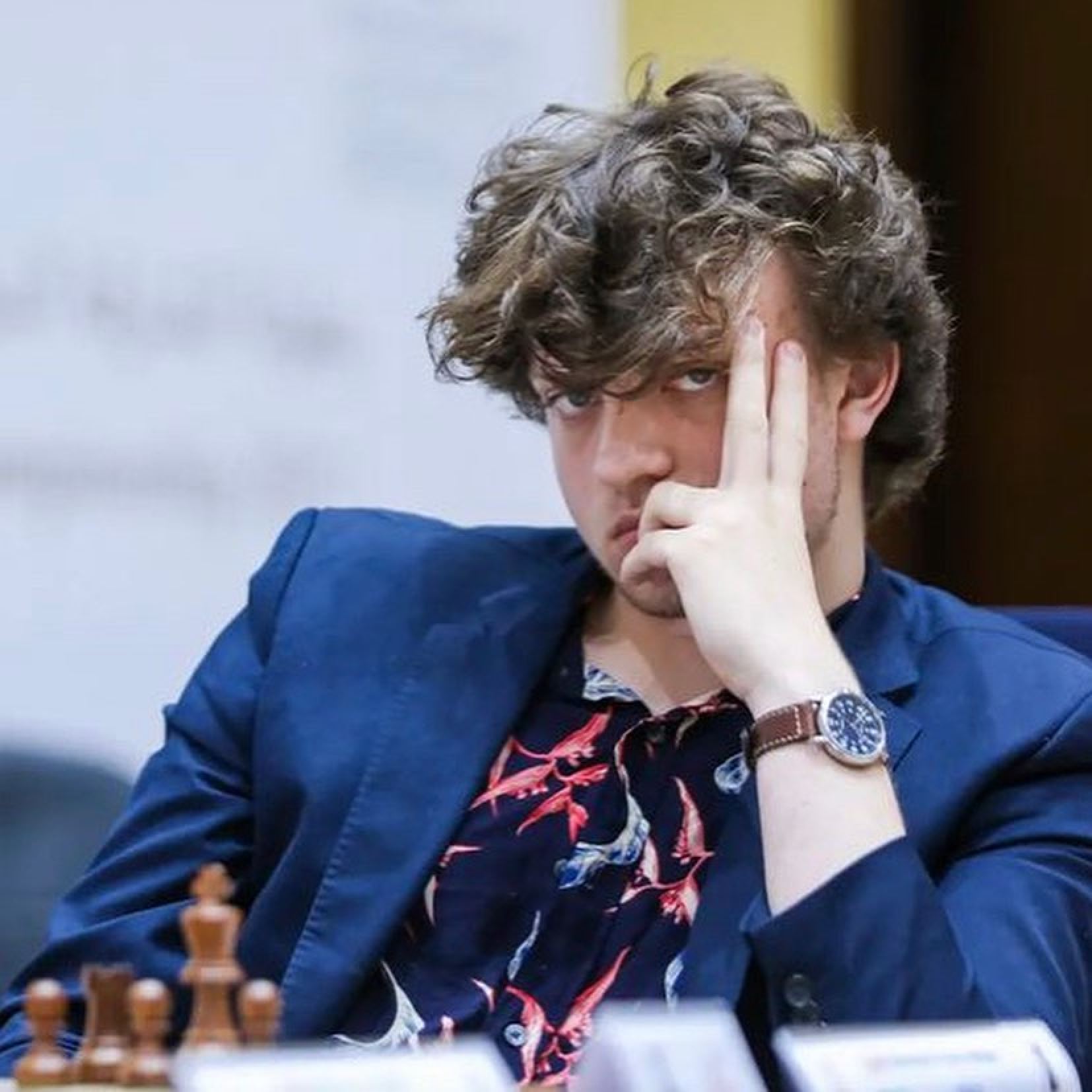 Who is Hans Niemann, the controversial teen chess grandmaster – and did he  really cheat against world champion Magnus Carlsen? Inside the  19-year-old's rise to notoriety