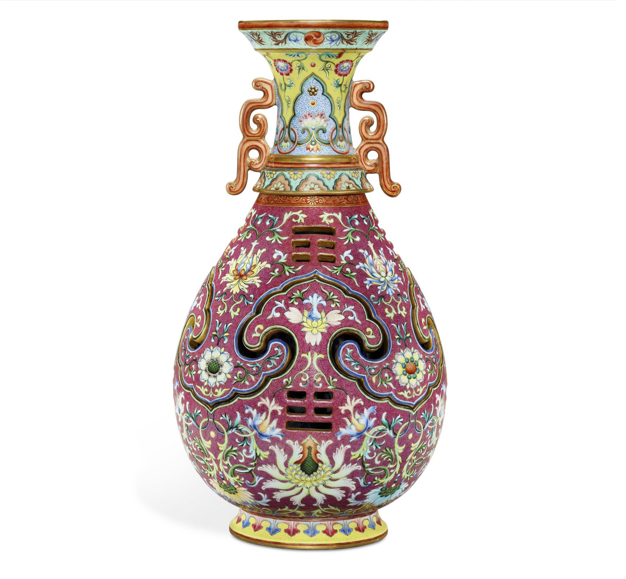 Meet Wou Kiuan, a late Chinese collector whose vases are about to fetch