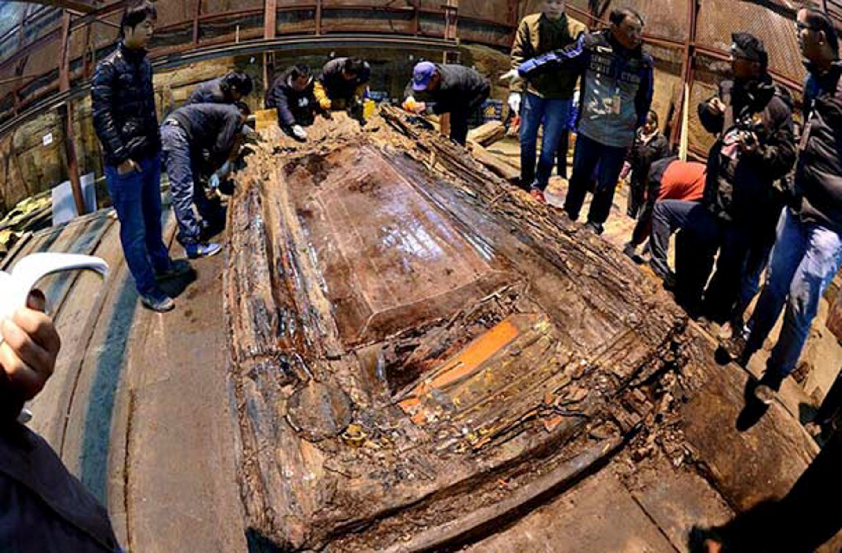 The tomb of Emperor Liu He during excavation. Photo: China Daily 