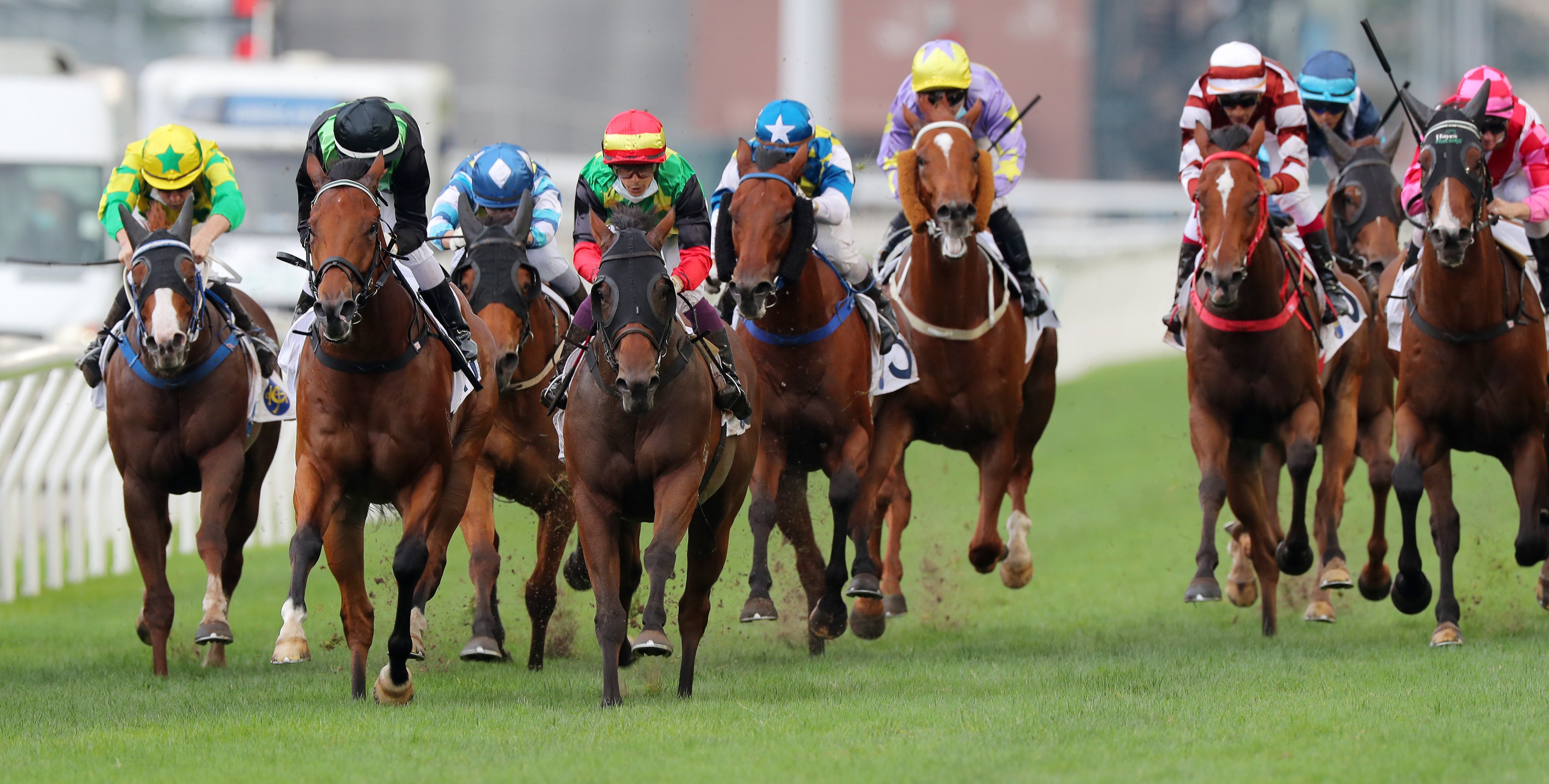 Cordyceps Six (red and yellow cap) wins the Sha Tin Vase in May. Photos: Kenneth Chan