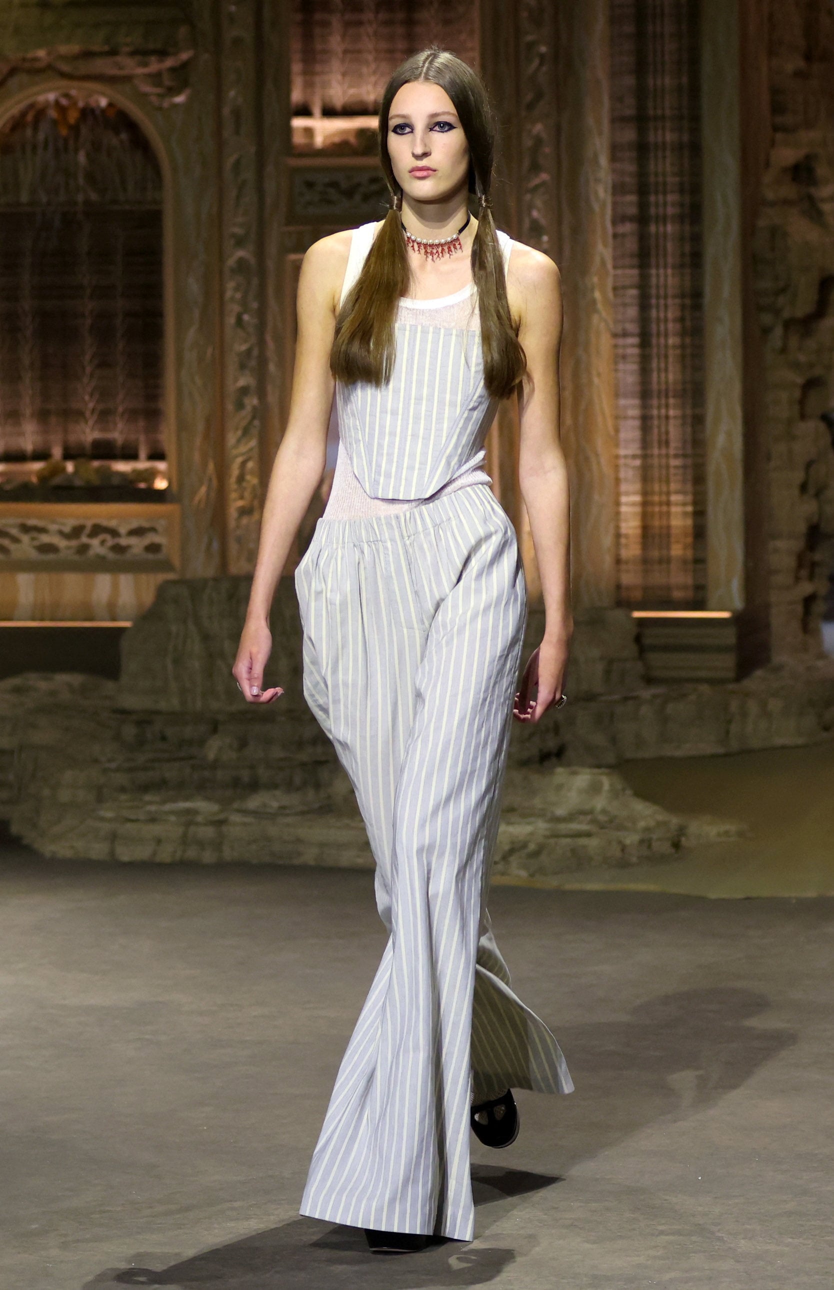 Paris Fashion Week: how Dior married 70s power dressing with 16th ...
