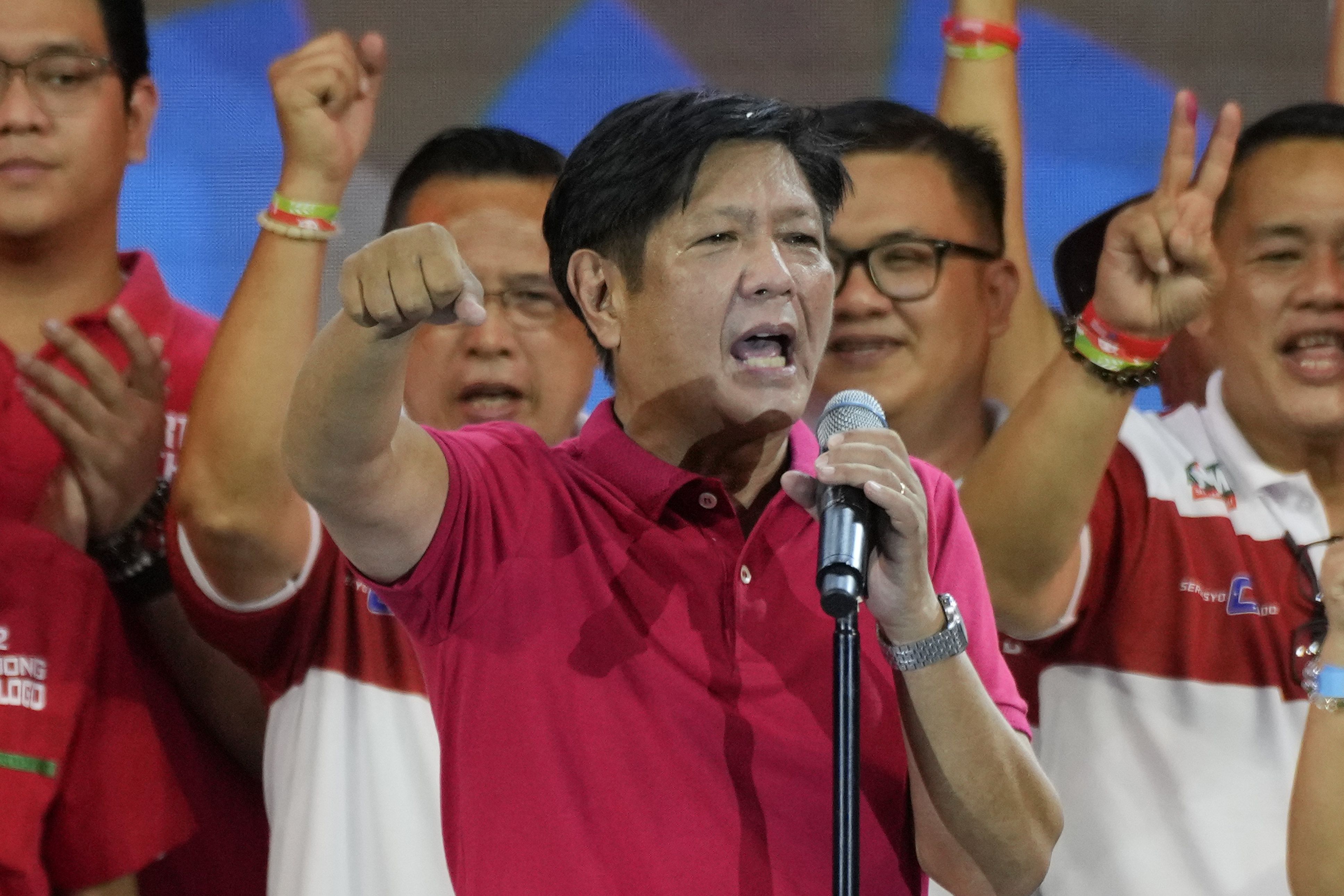 Philippine President Ferdinand Marcos Jnr is being criticised for travelling to Singapore over the weekend to watch F1 races while thousands of Filipinos remain displaced due to a recent typhoon. Photo: AP/File