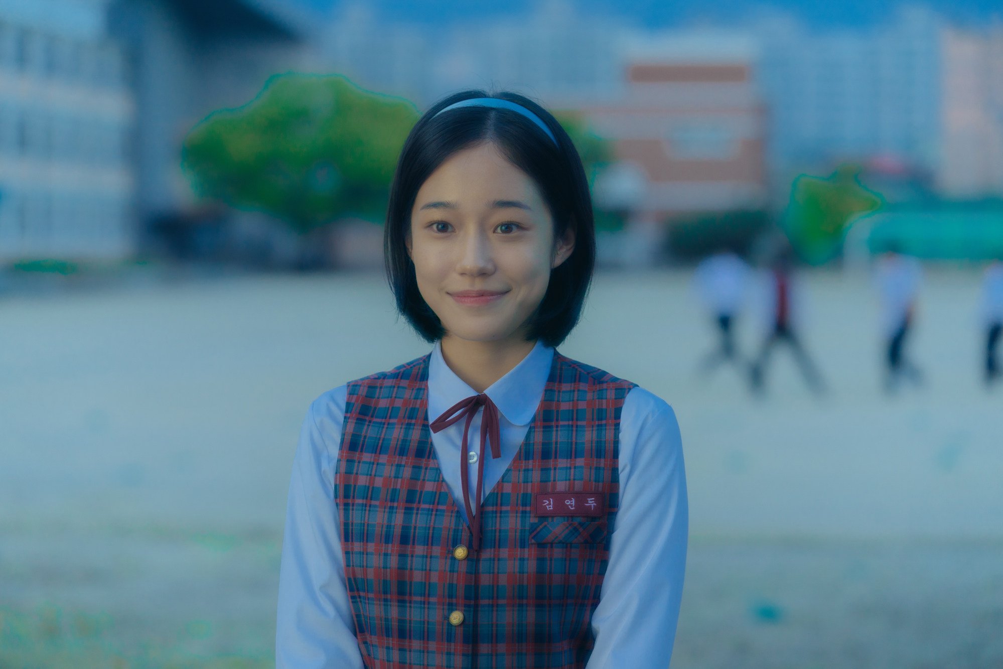 Roh Yoon-seo รับบทเป็น Kim Yeon-doo ในภาพนิ่งจาก 20th Century Girl  ภาพ: Seo Ji-hyung/Netflix.