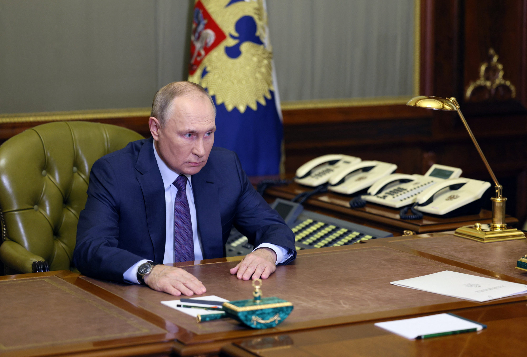 Russian President Vladimir Putin holds a meeting with Chairman of the Investigative Committee Alexander Bastrykin. Photo: Reuters
