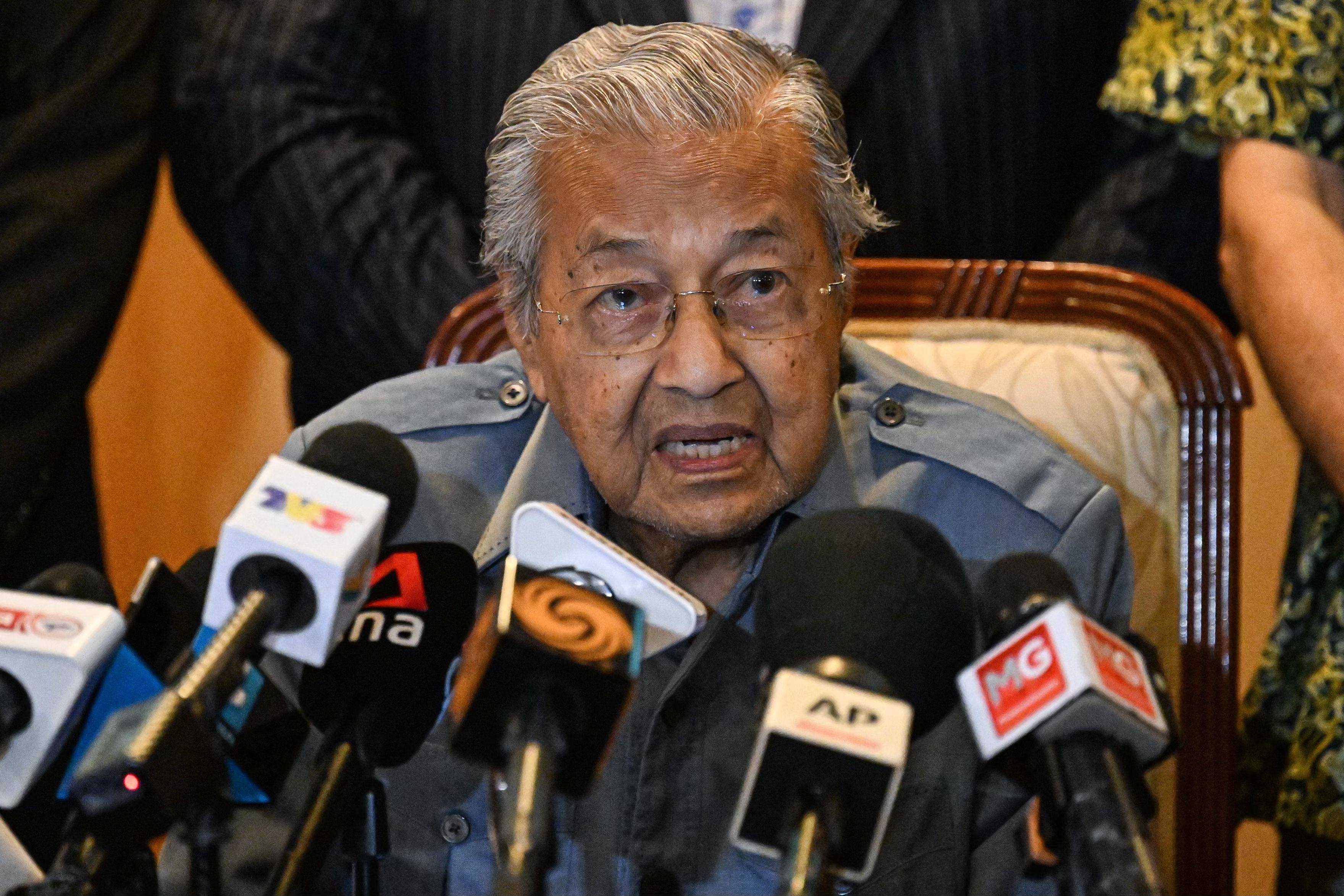 Malaysia’s former PM Mahathir Mohamad says he will defend his seat of Langkawi. Photo: AFP