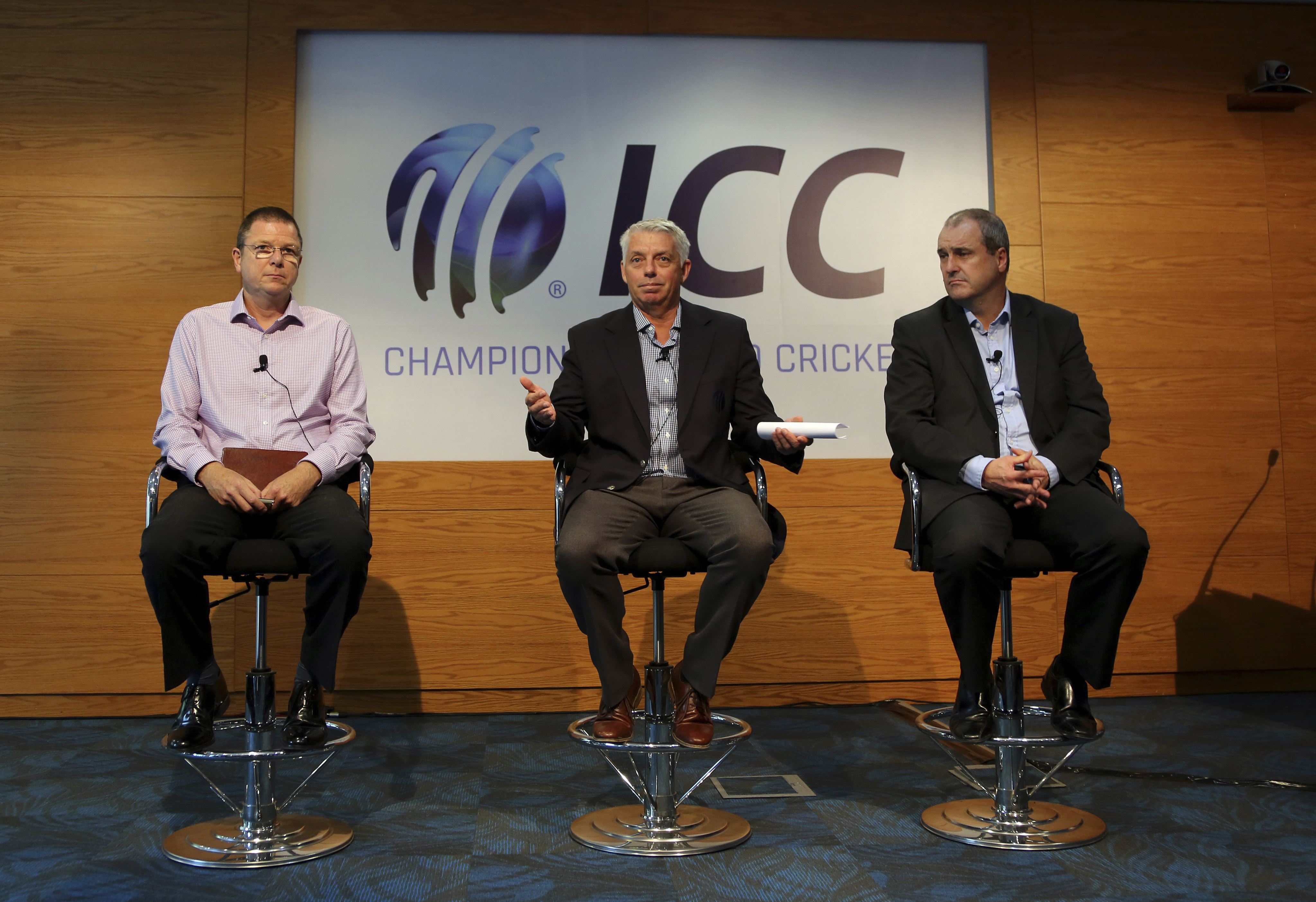 Alex Marshall (left), the general manager of the ICC’s integrity unit, alongside then CEO David Richardson (centre) and Geoff Allardice, the general manager cricket operations, at a press conference at ICC headquarters in Dubai. Photo: AP