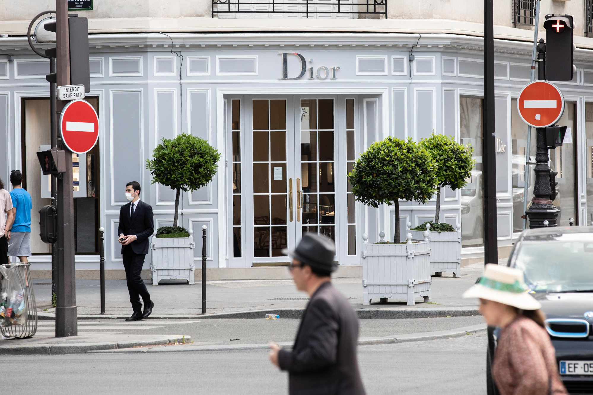 LVMH rides luxury spending boom as Louis Vuitton, Dior tempt big