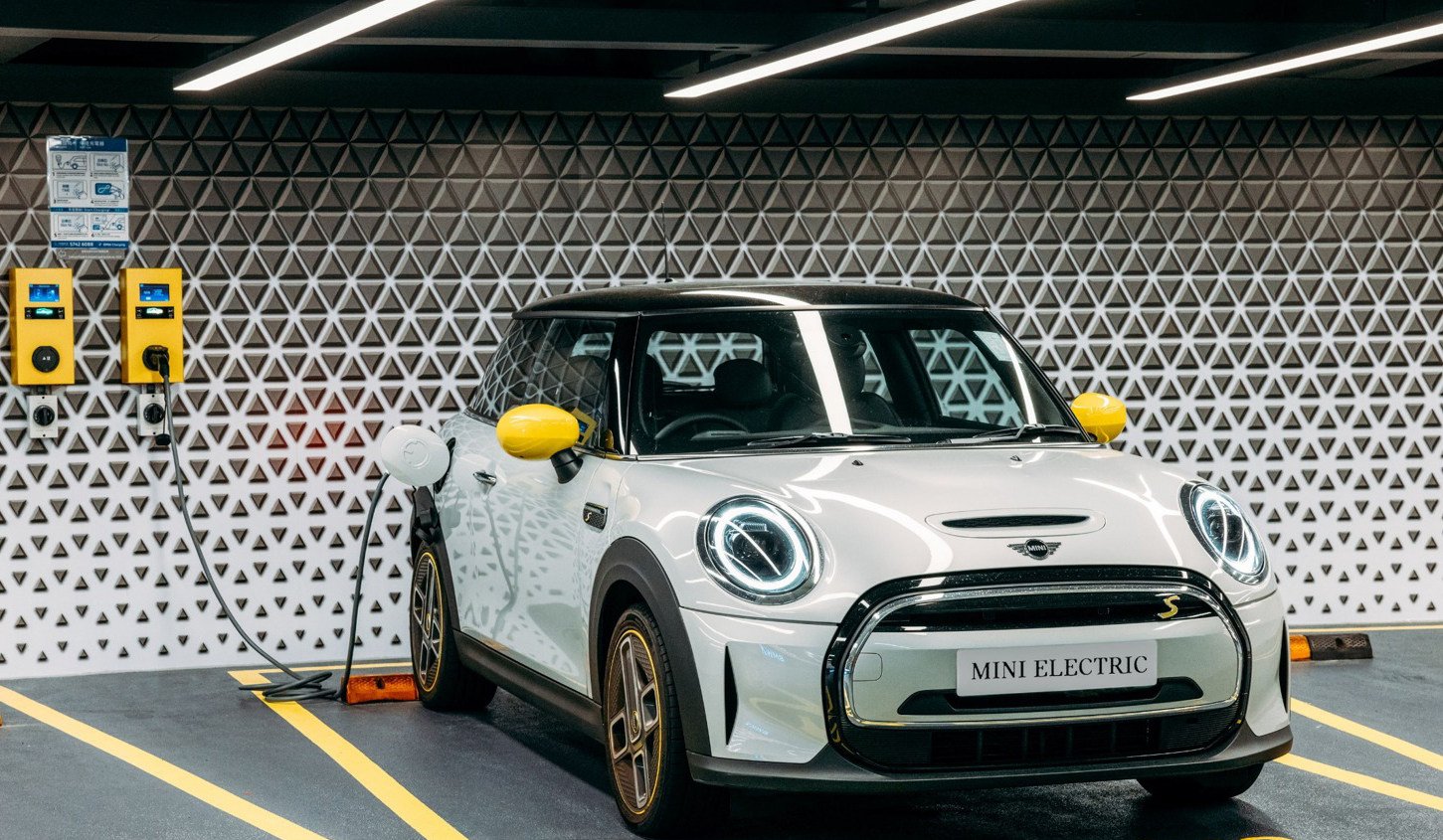BMW produces 40,000 Mini electric cars in Cowley, UK. Photo: Handout