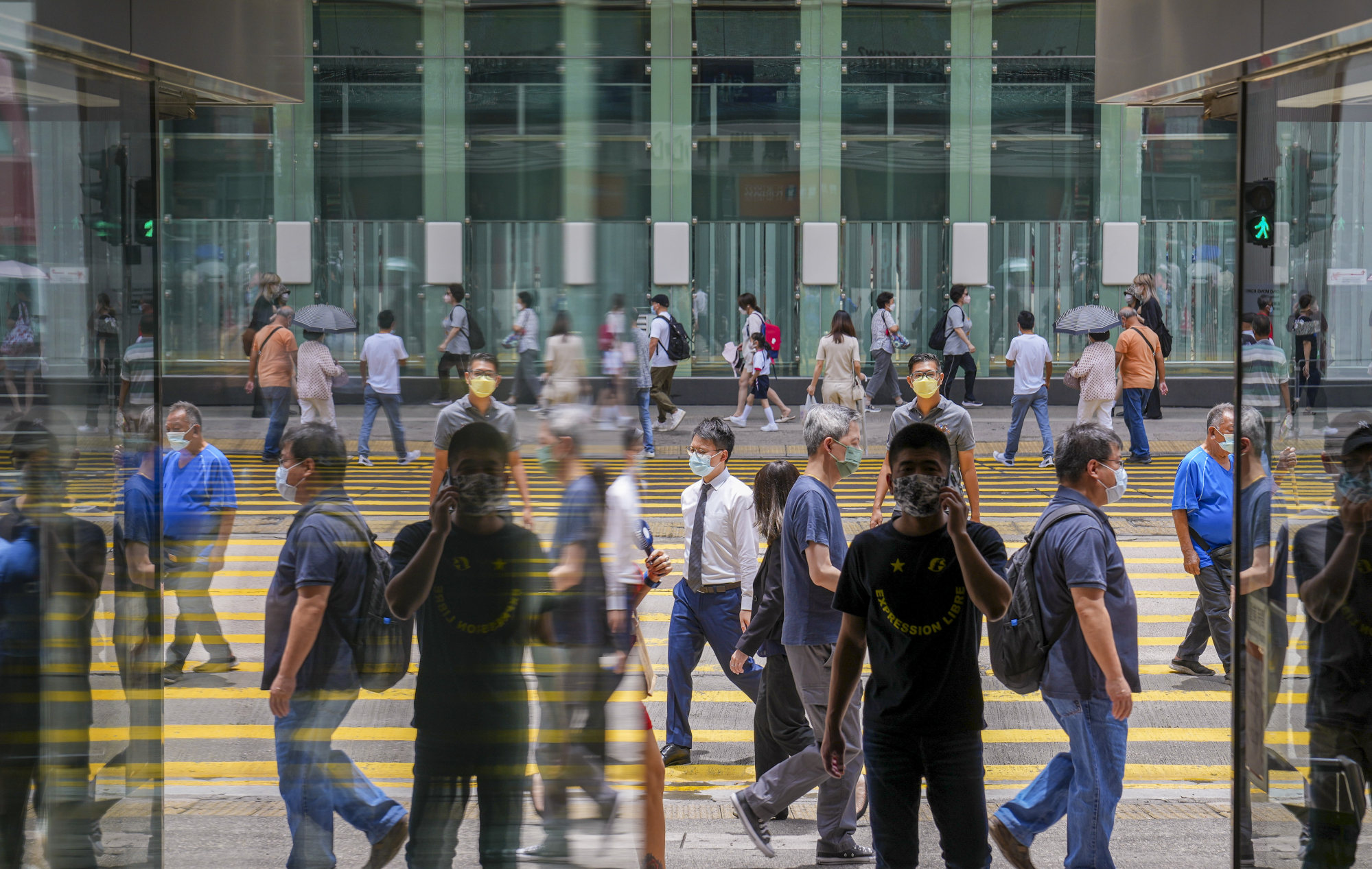 Many Hongkongers were hoping that John Lee would use his speech to announce the lifting of Covid restrictions for arrivals in the city, but they were left disappointed. Photo: Sam Tsang