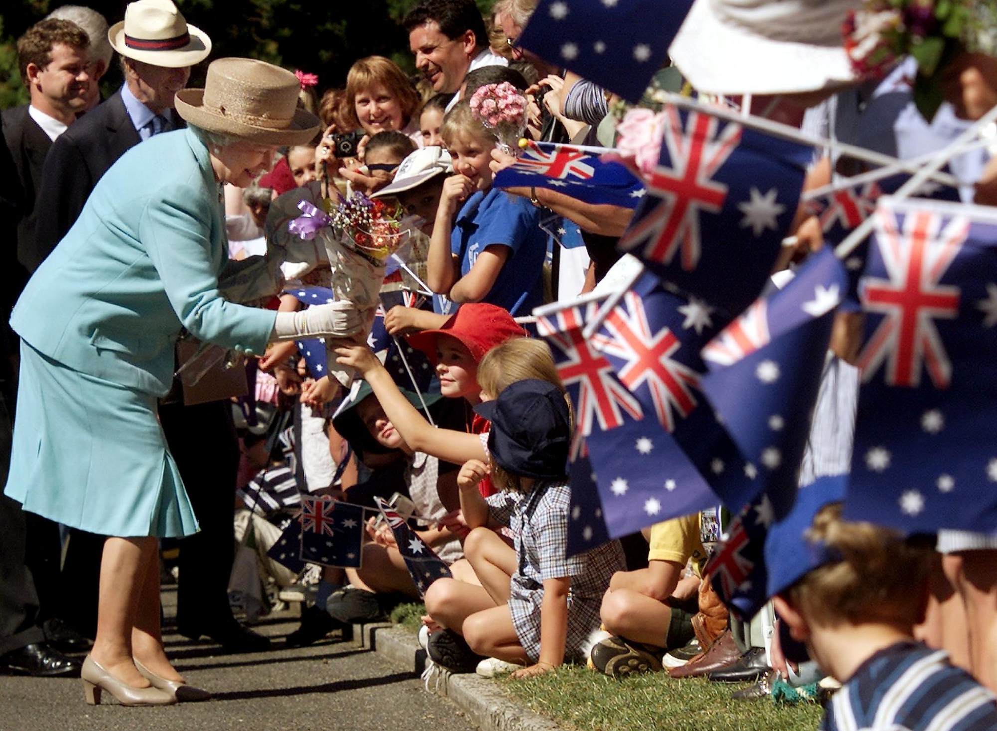 Queen Elizabeth shaking hands with members of the Australian public in Launceston, in 2000. Photo: AFP