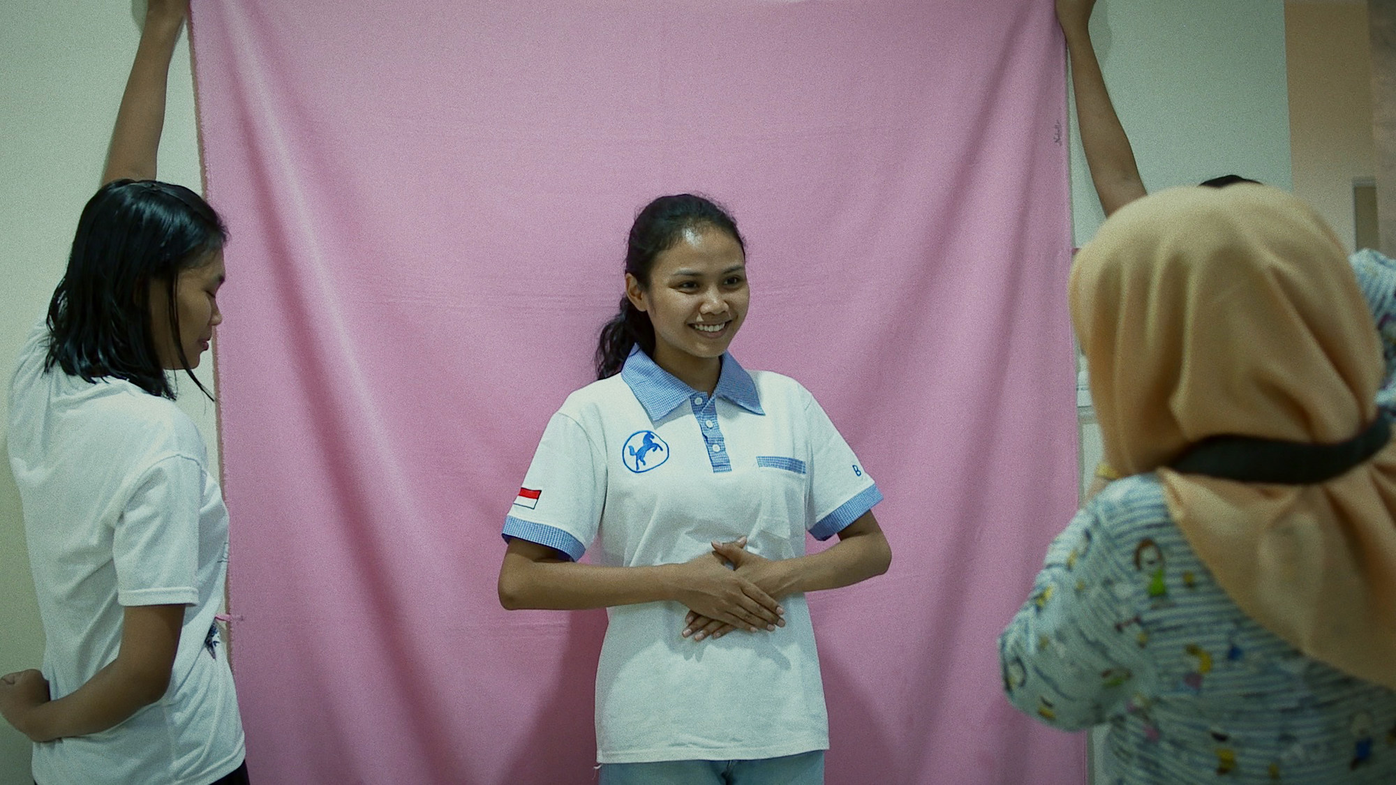 A still from Dea.