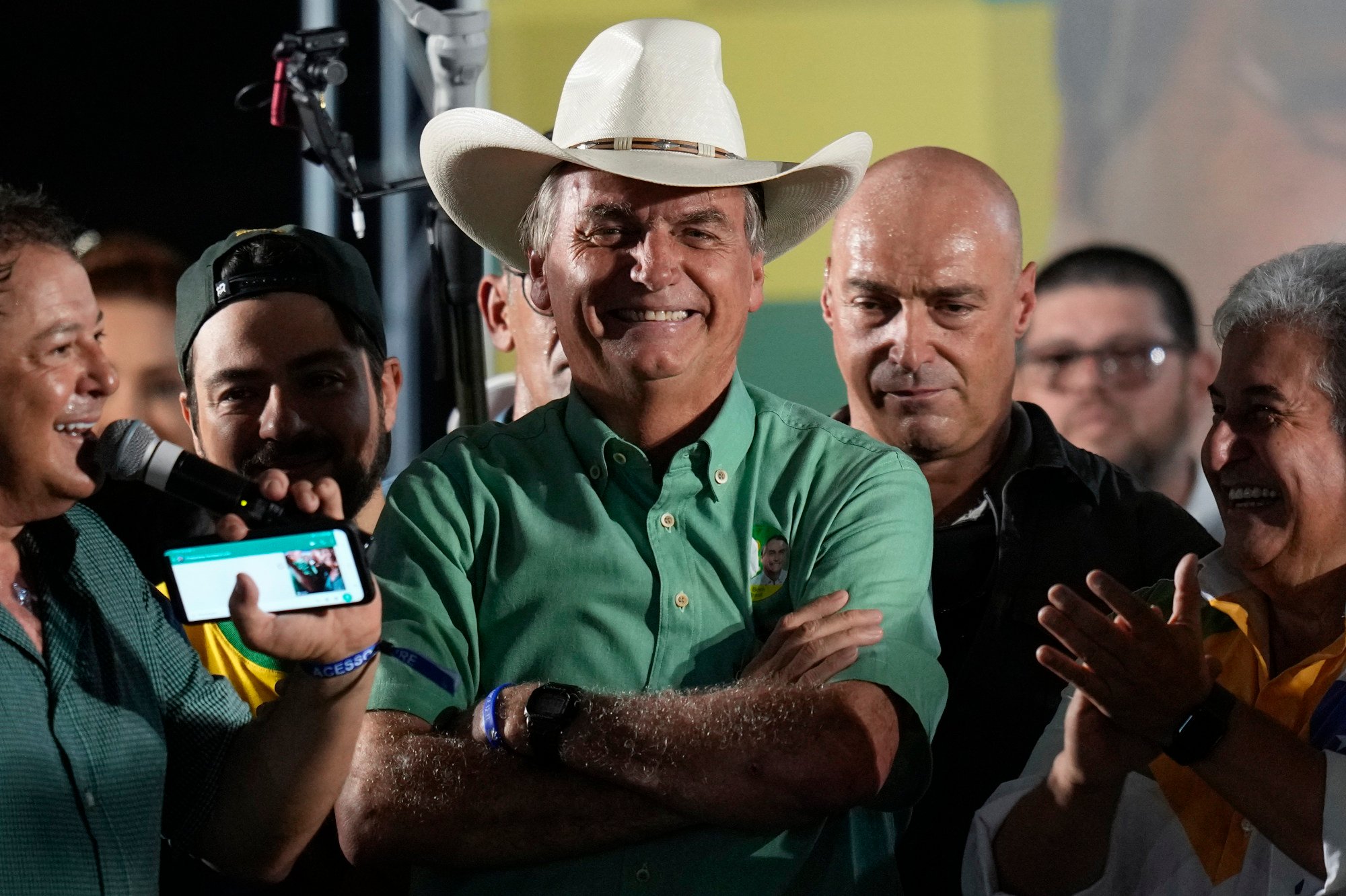 Lula Vs Bolsonaro: Brazil On Edge As Polarising Election Run-off Goes ...