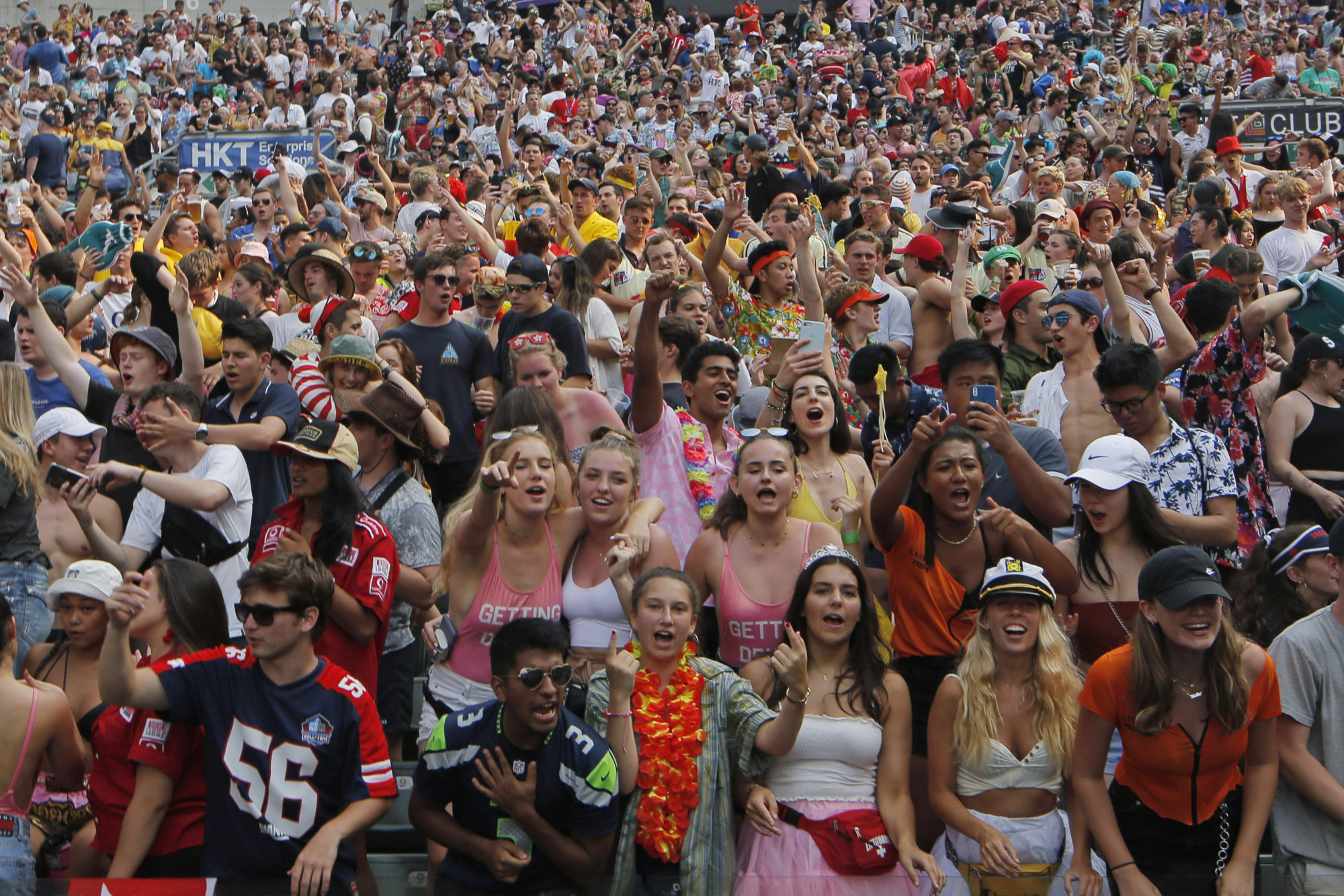 Fans cheer from the South Stand at the 2019 Hong Kong Sevens. Photo: AP