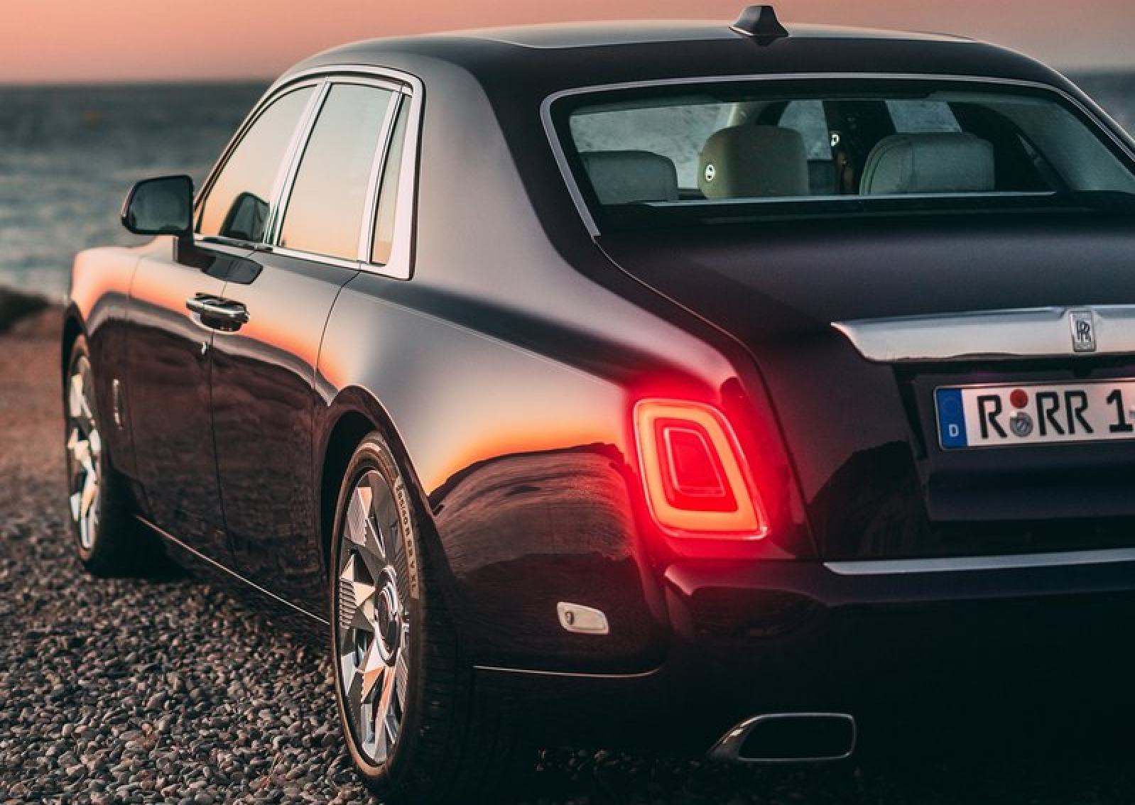 Did You Know Why Are Rolls Royce Cars So Expensive  Top 10 Reasons