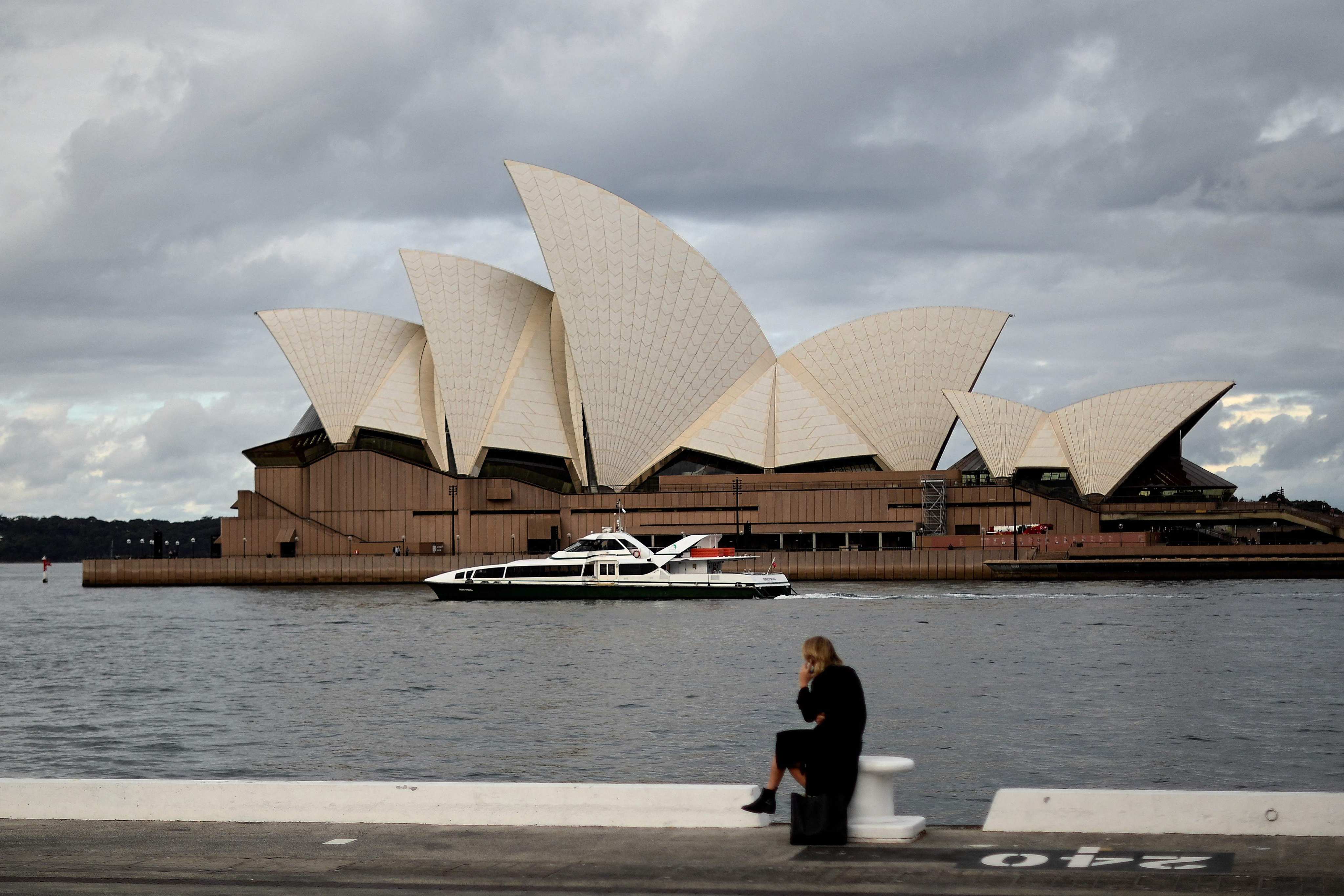 In the 2018-19 financial year, more than 200,000 people came to Australia on working holiday visas. On average, about 35,000 a month – and more than 40,000 in December – worked on farms, picking vegetables, fruit or nuts. Photo: AFP