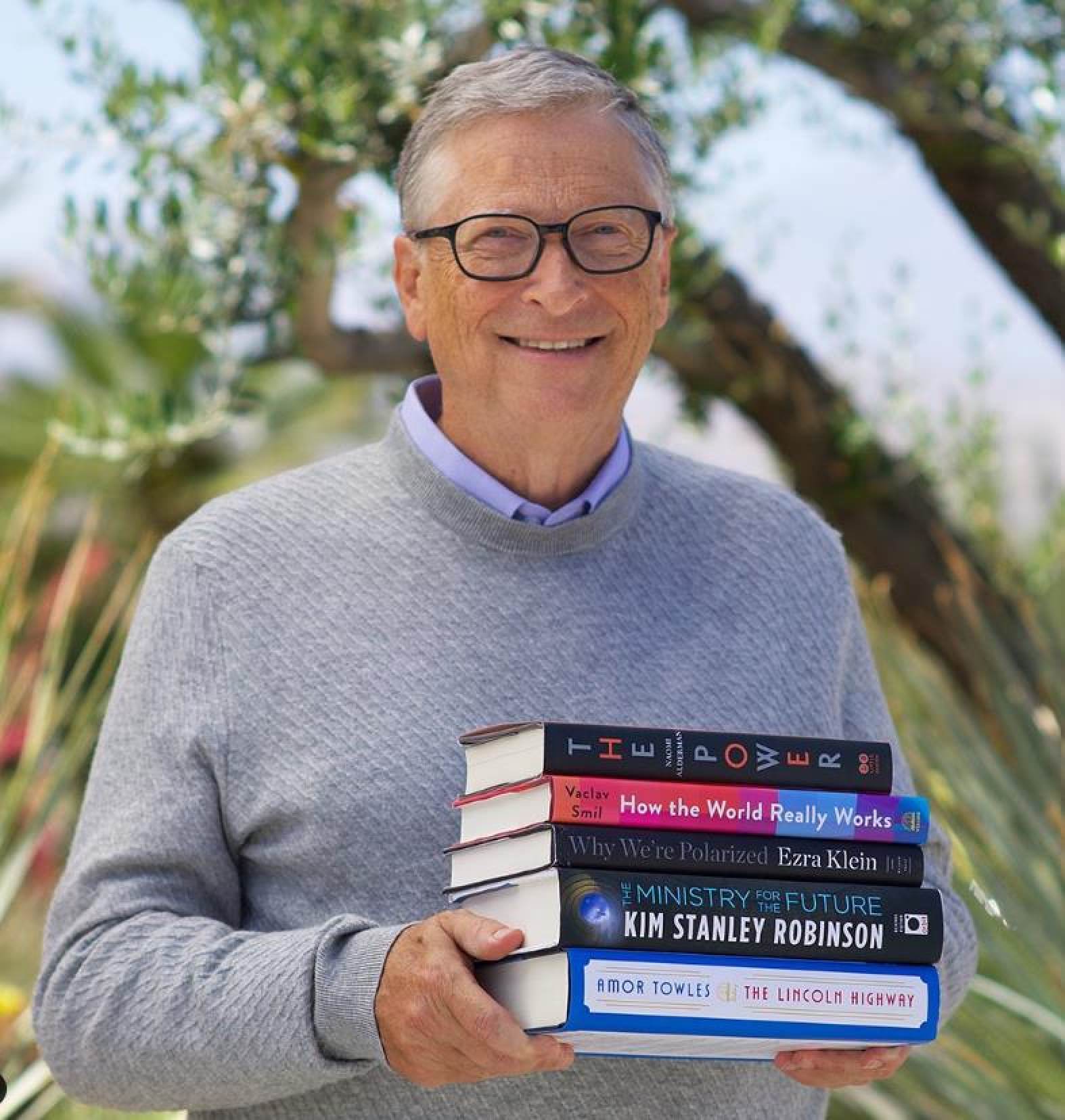 Due to “global setbacks” like the climate crisis and the pandemic, Bill Gates is giving away even more of his wealth. Photo: @thisisbillgates/Instagram