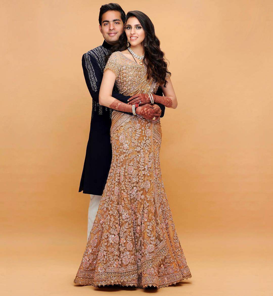 Diamond heiress Shloka Mehta married billionaire Akash Ambani ... so what’s their lifestyle together like? Photo: @dabbooratnani/Instagram