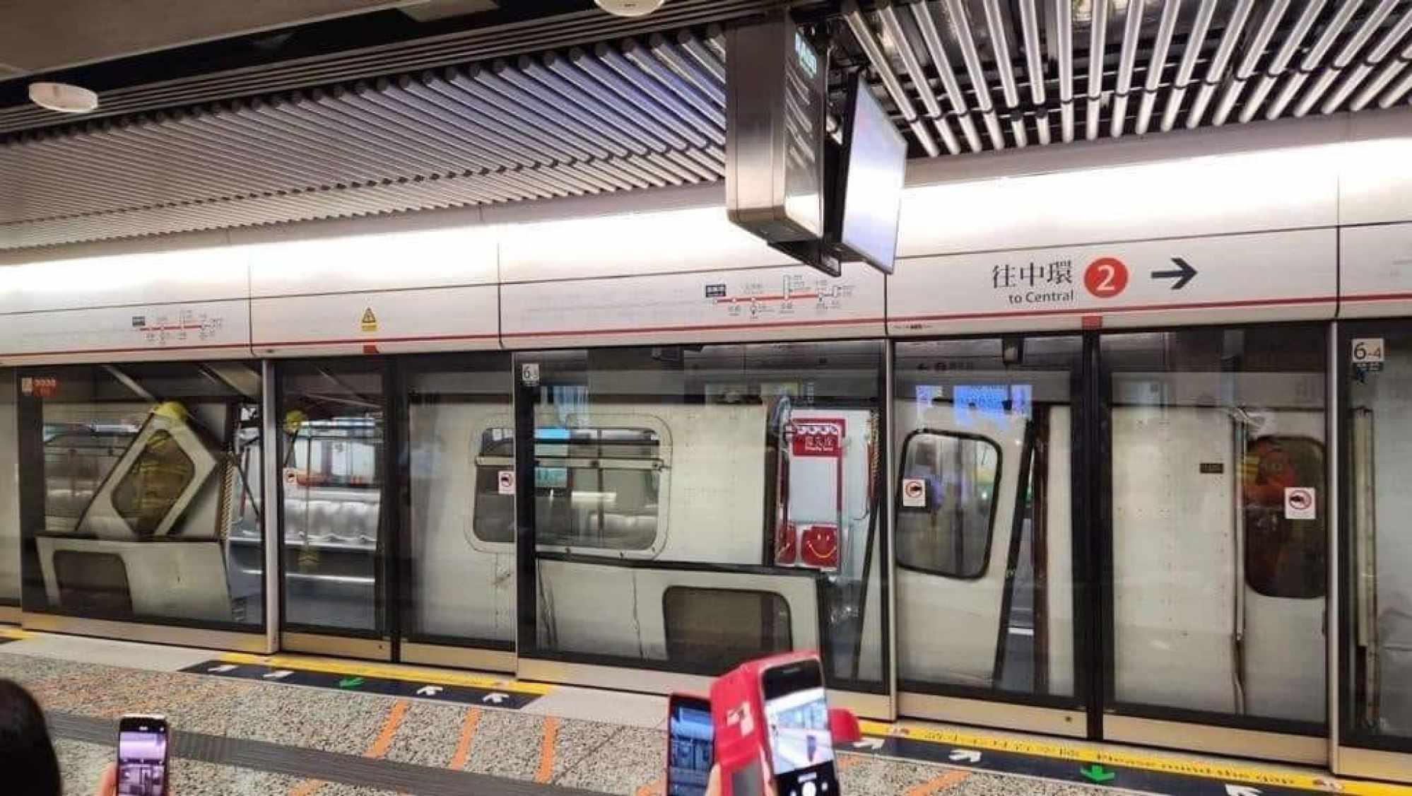 Hong Kong MTR train derails at Yau Ma Tei station on Tsuen Wan line ...