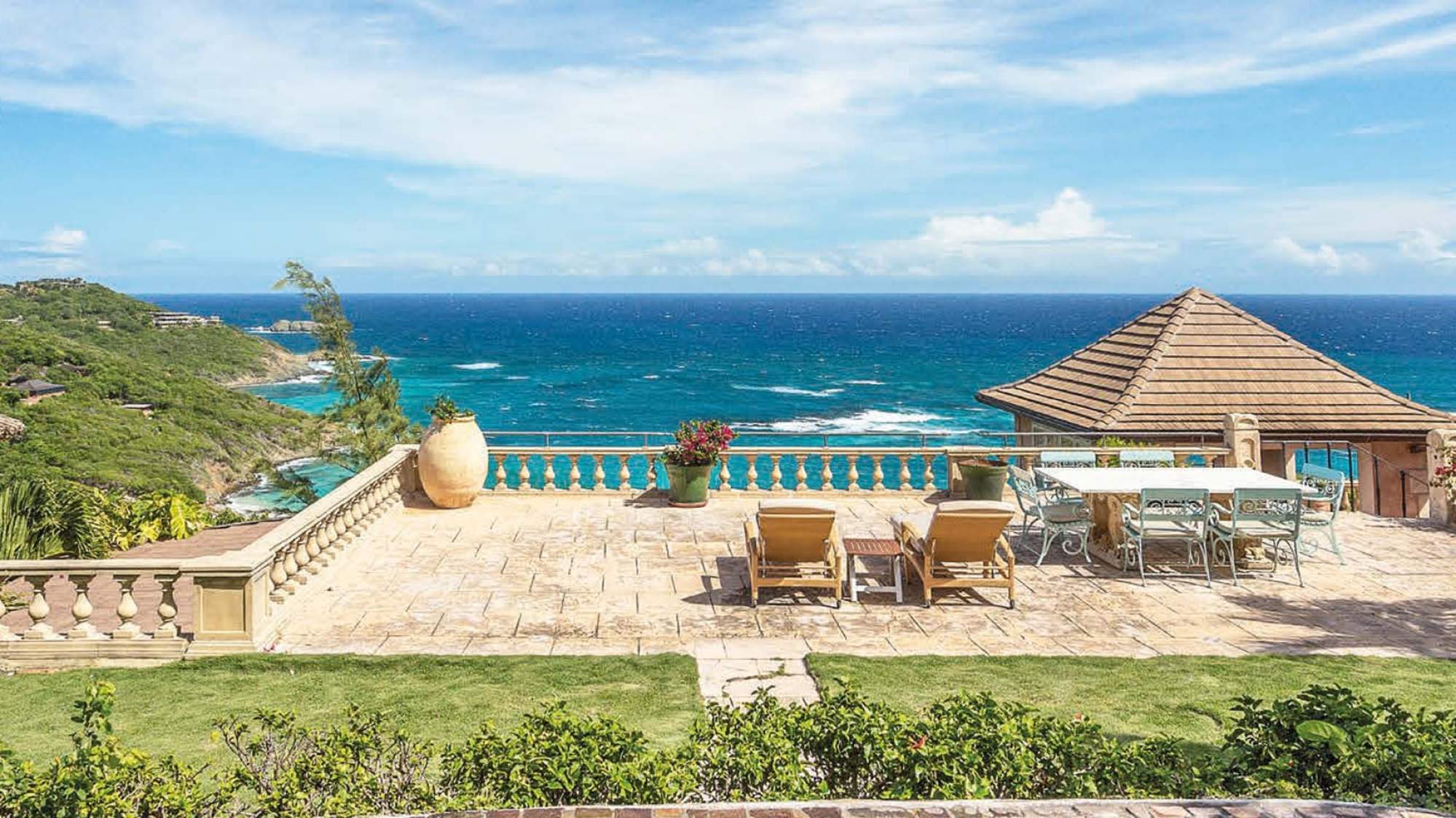 Hibiscus villa features multiple pools and a Jeep to travel around the island. Photo: Hibiscus