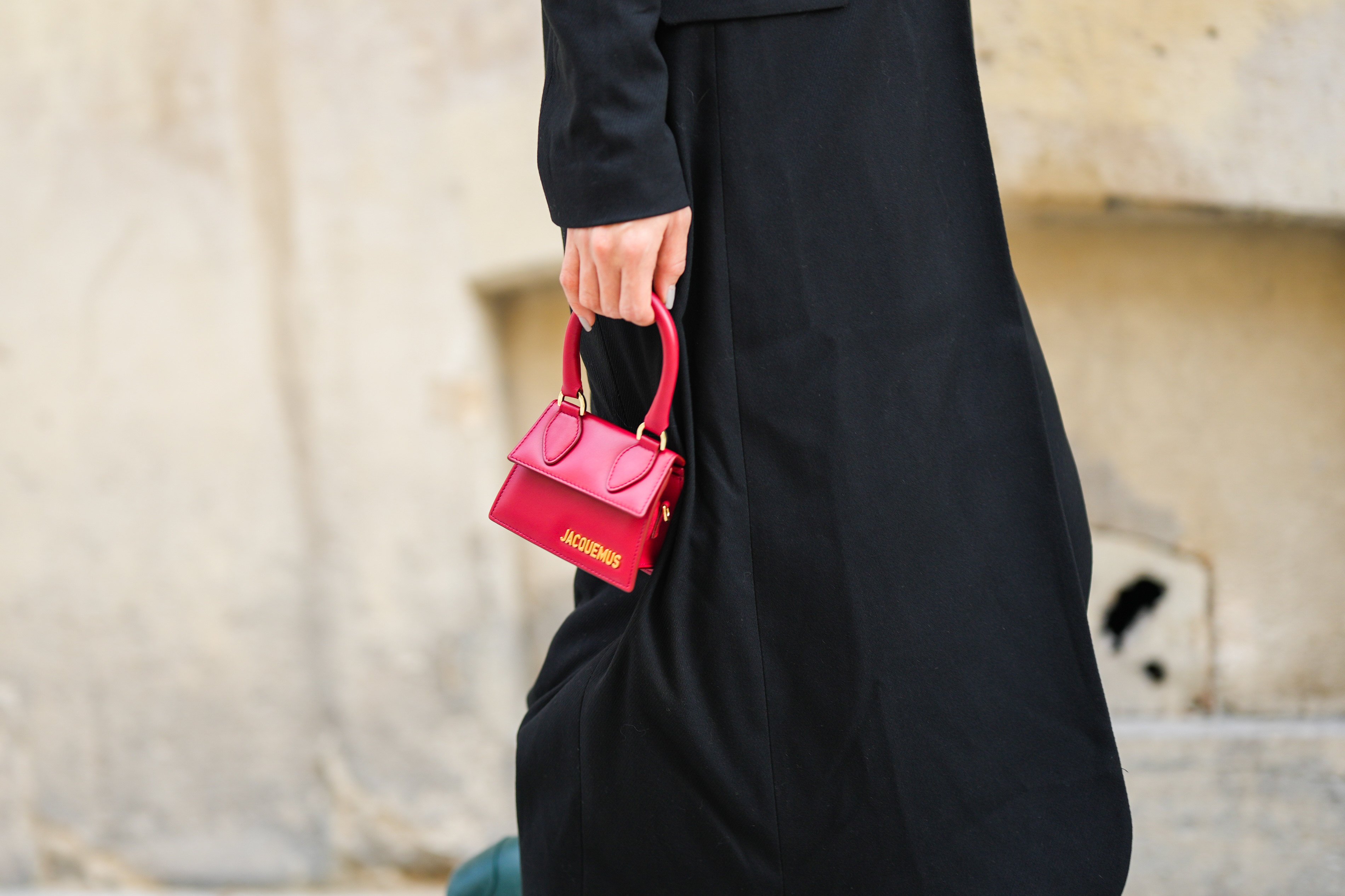 Gen Z Is Leading the Way With These 6 Handbag Trends