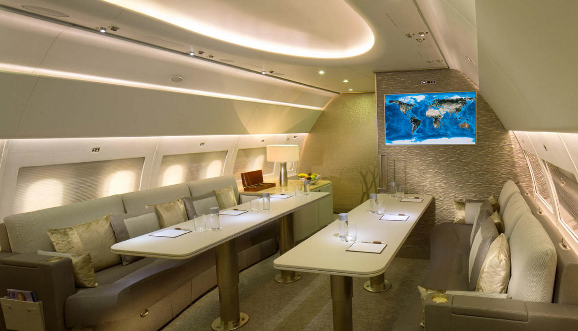 Самолет квартиры. Airbus a380 Business Jet внутри. Airbus a380 частный. Airbus a380 private Jet. Airbus acj319 Elegance.