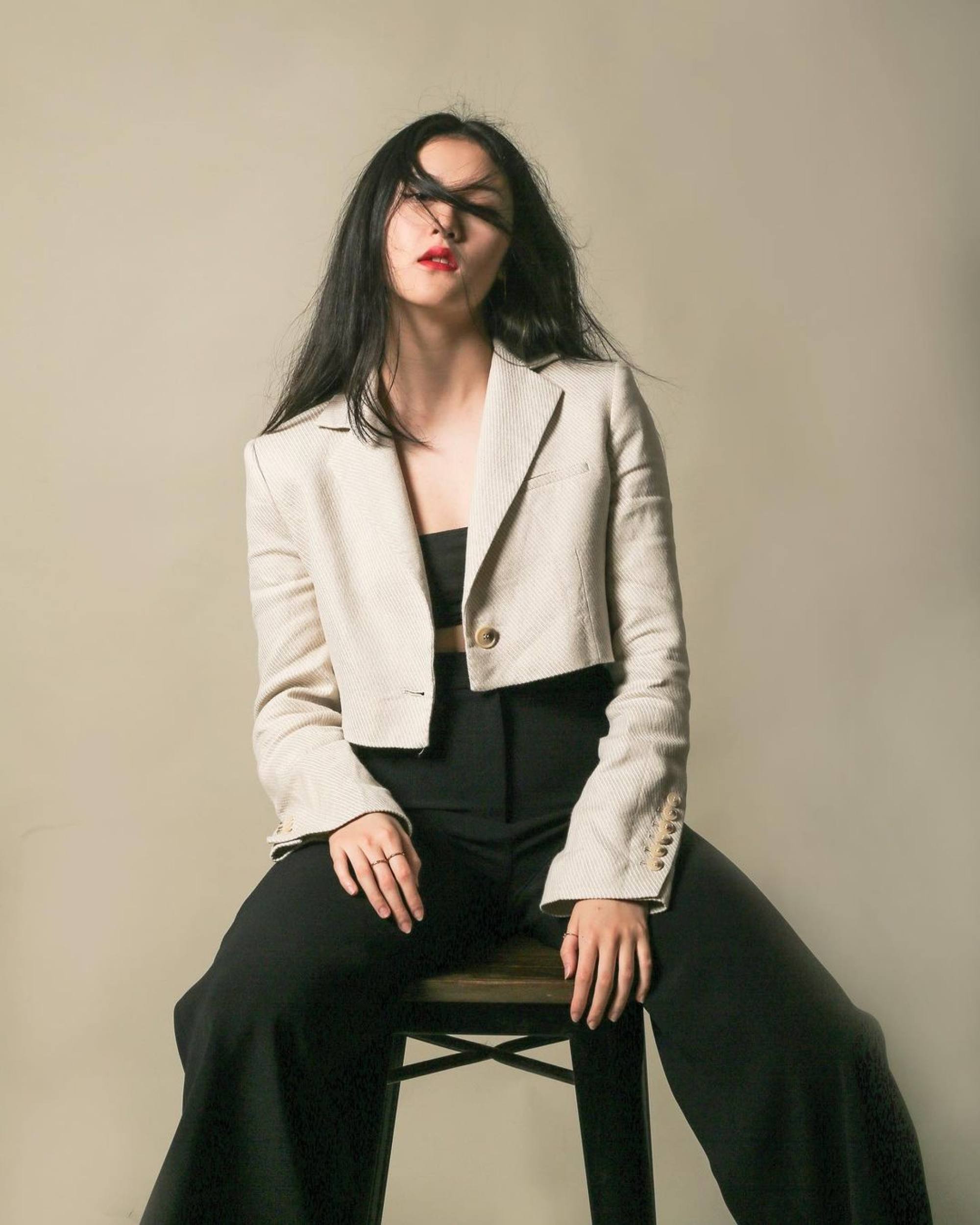 Isabella Wei grew up on the theatre stage as a dancer as well as an actress. Photo: @izabearlur/Instagram