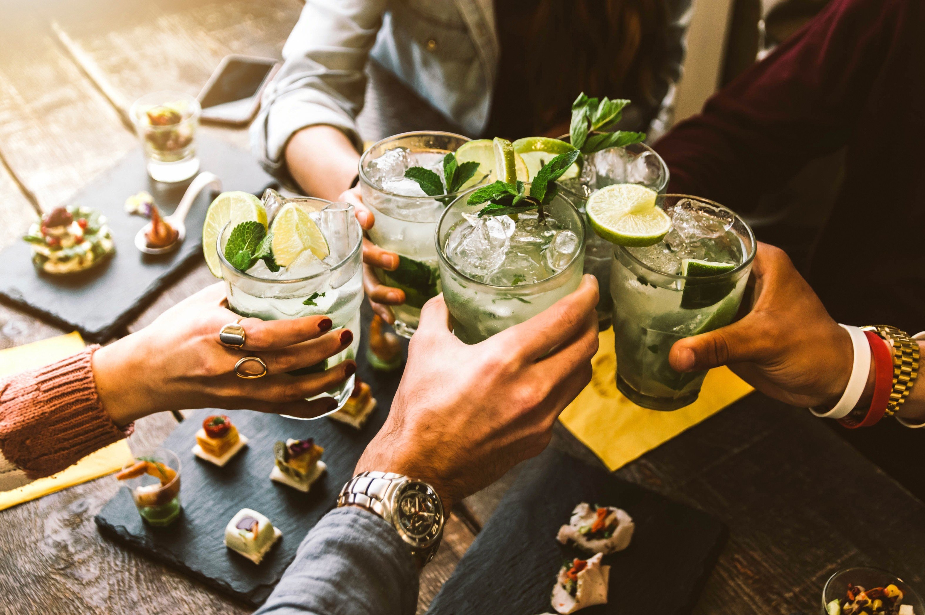 Drinking alcohol-free drinks like  mocktinis or mocktails is one way to avoid drinking alcohol at parties. Photo: Shutterstock