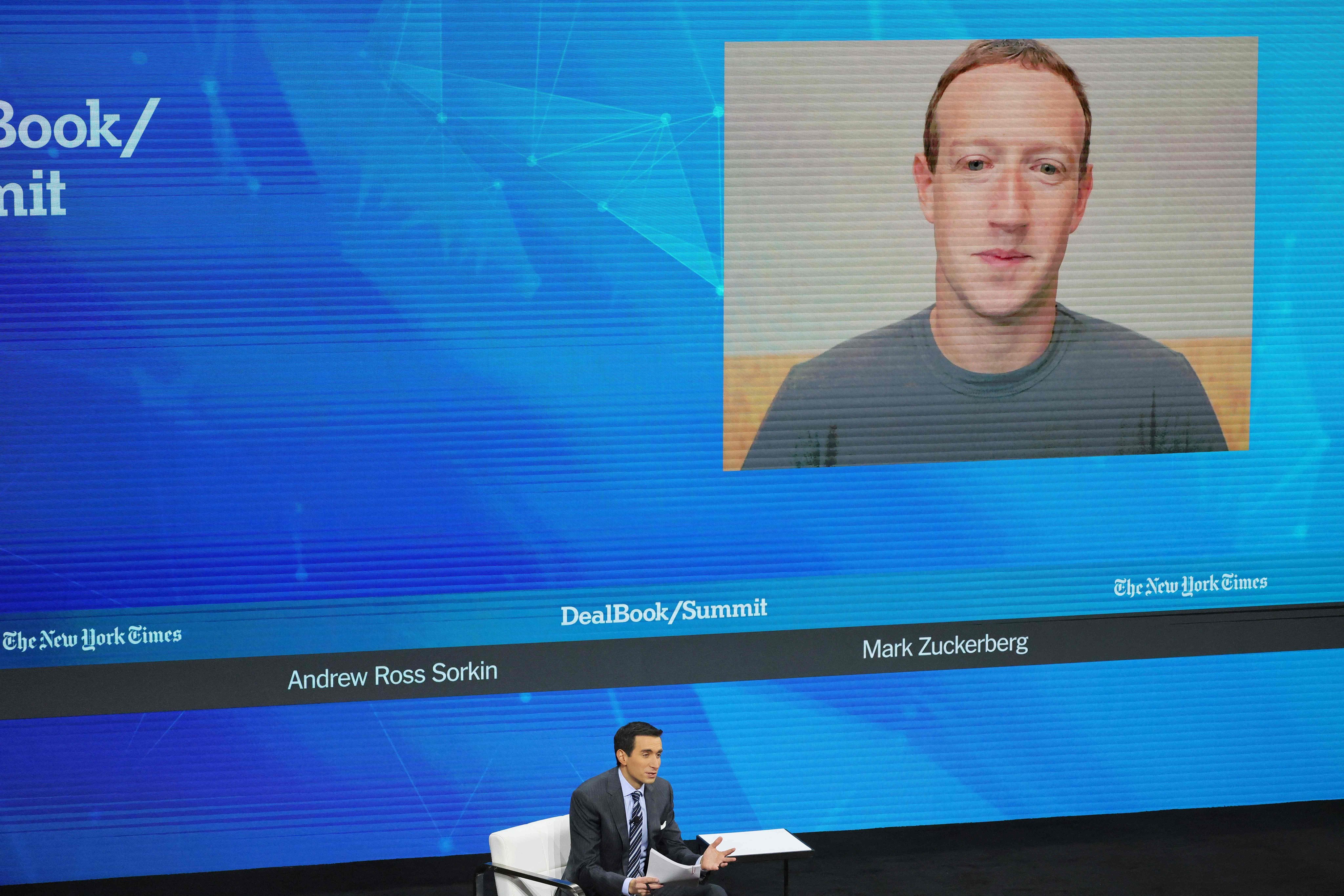 Andrew Ross Sorkin speaks with Meta CEO and founder Mark Zuckerberg during The New York Times DealBook Summit in the Appel Room at the Jazz At Lincoln Center on November 30, 2022 in New York City. Photo: AFP